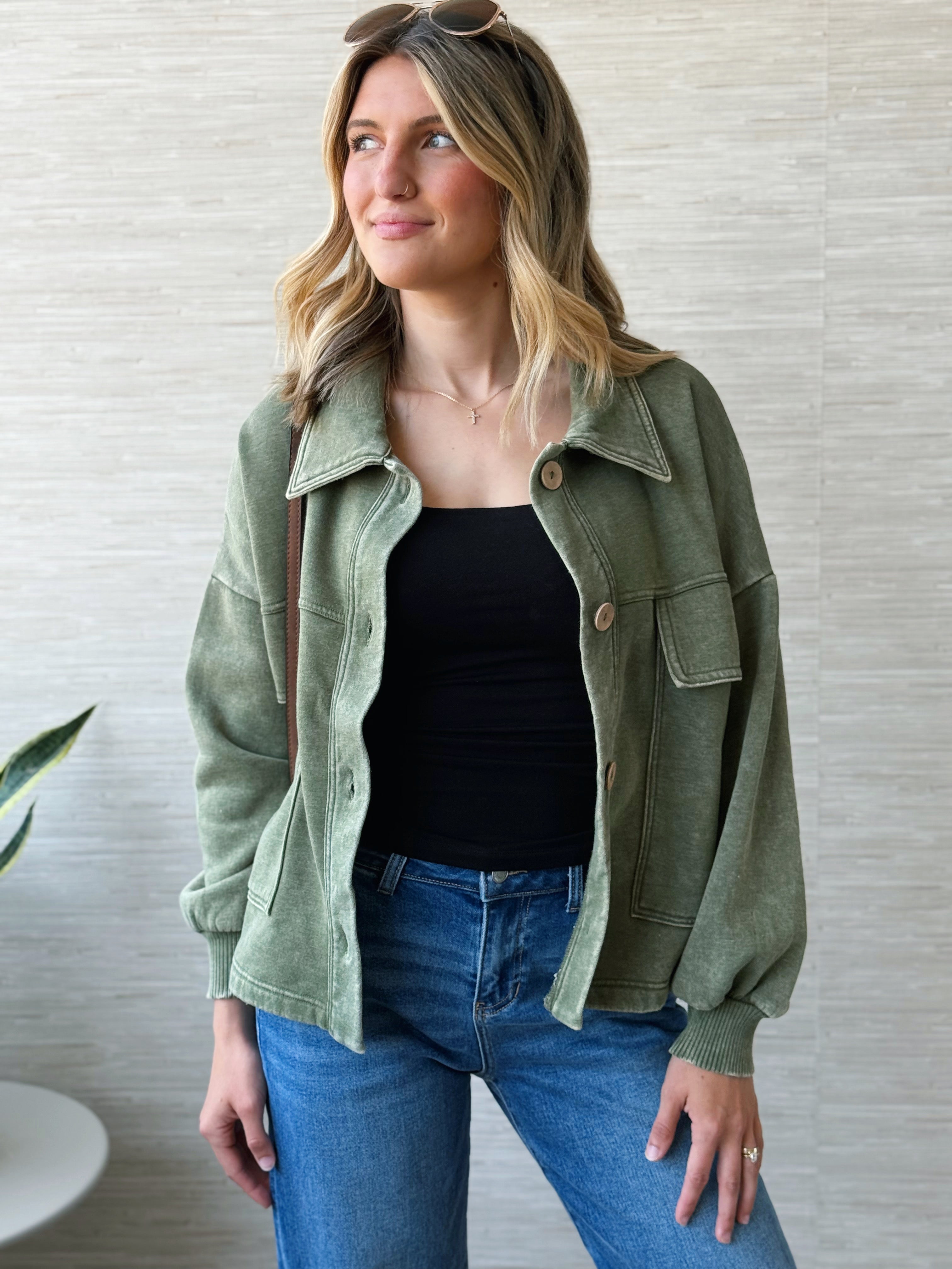 Jesse Shacket - LIGHT OLIVE