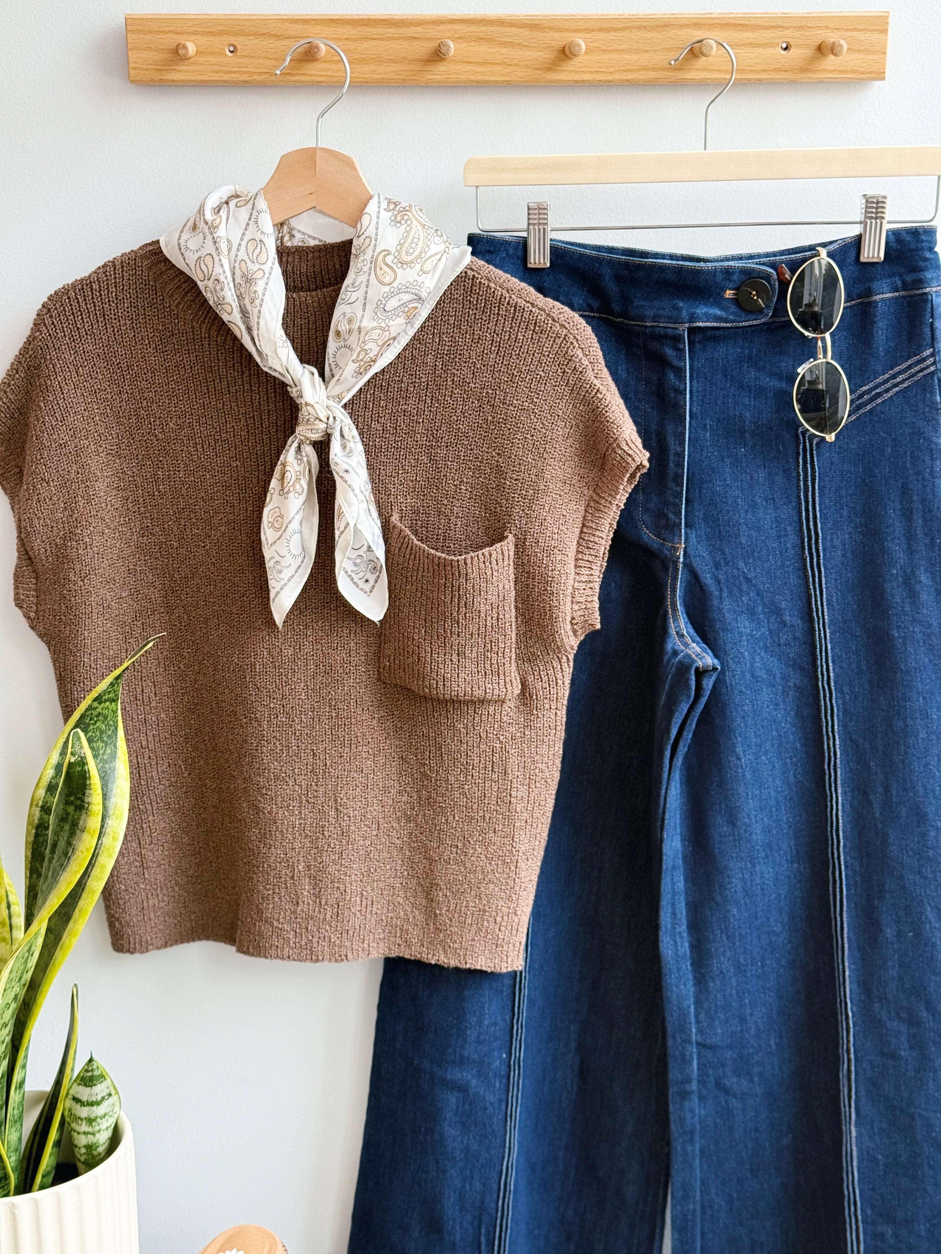 Coffee & Class Top- LIGHT MOCHA