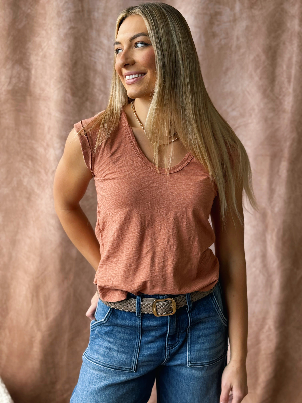 Naomi Tee - TERRACOTTA