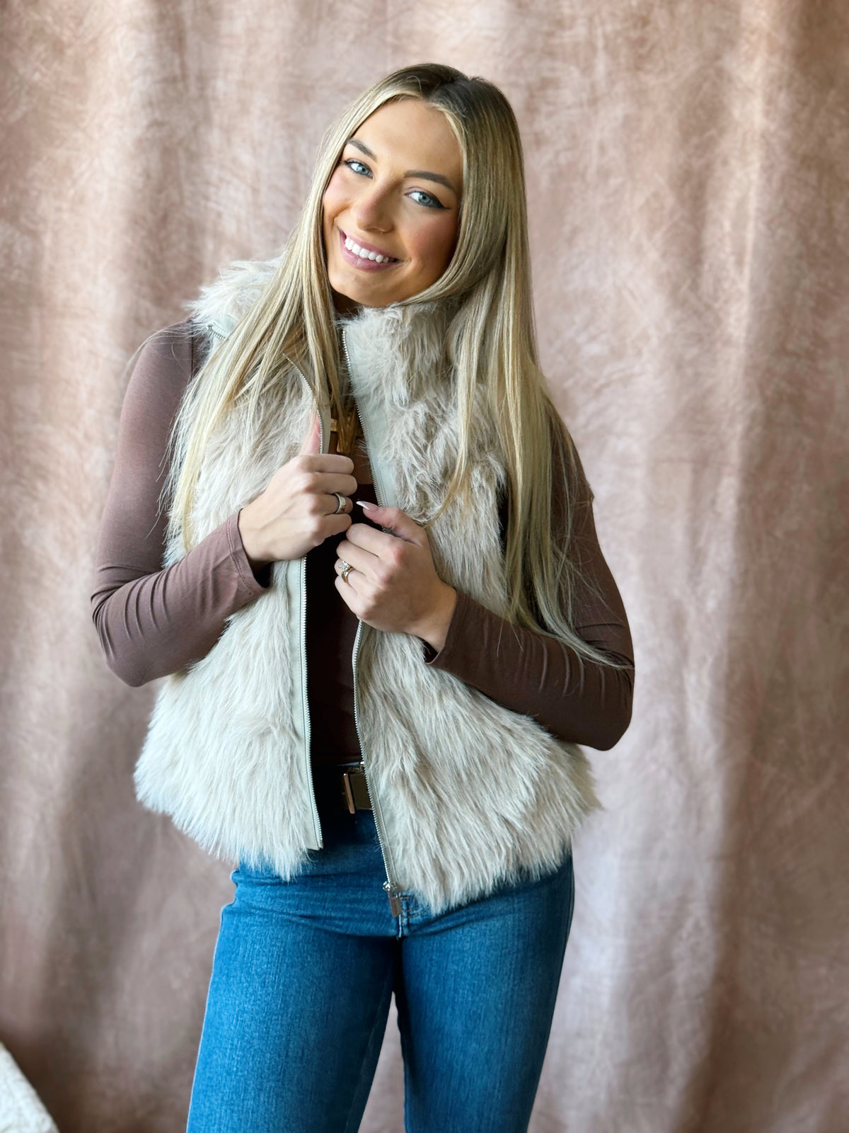 Lone Star Vest - TAUPE
