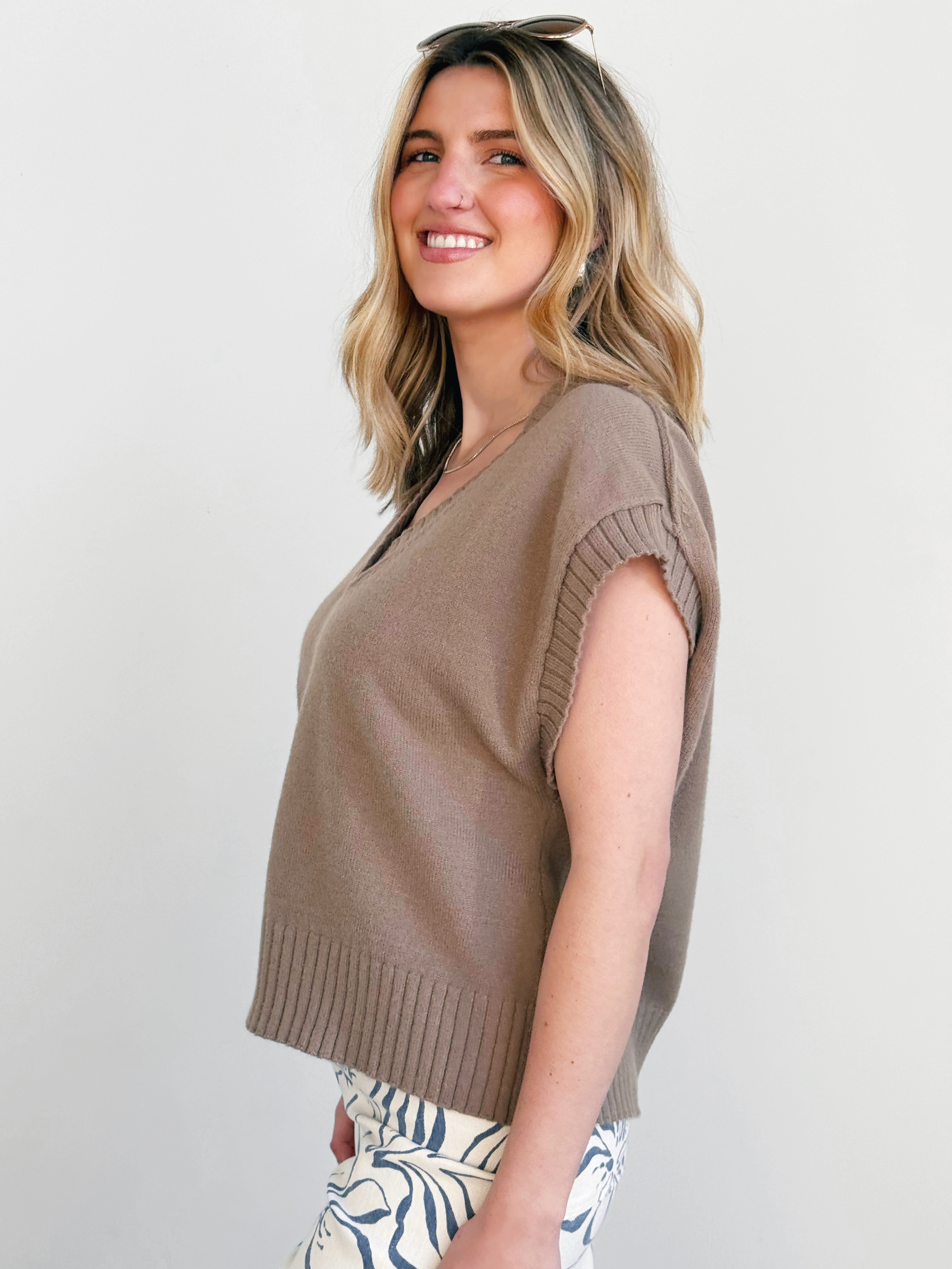 Thelma Sweater Vest - MOCHA