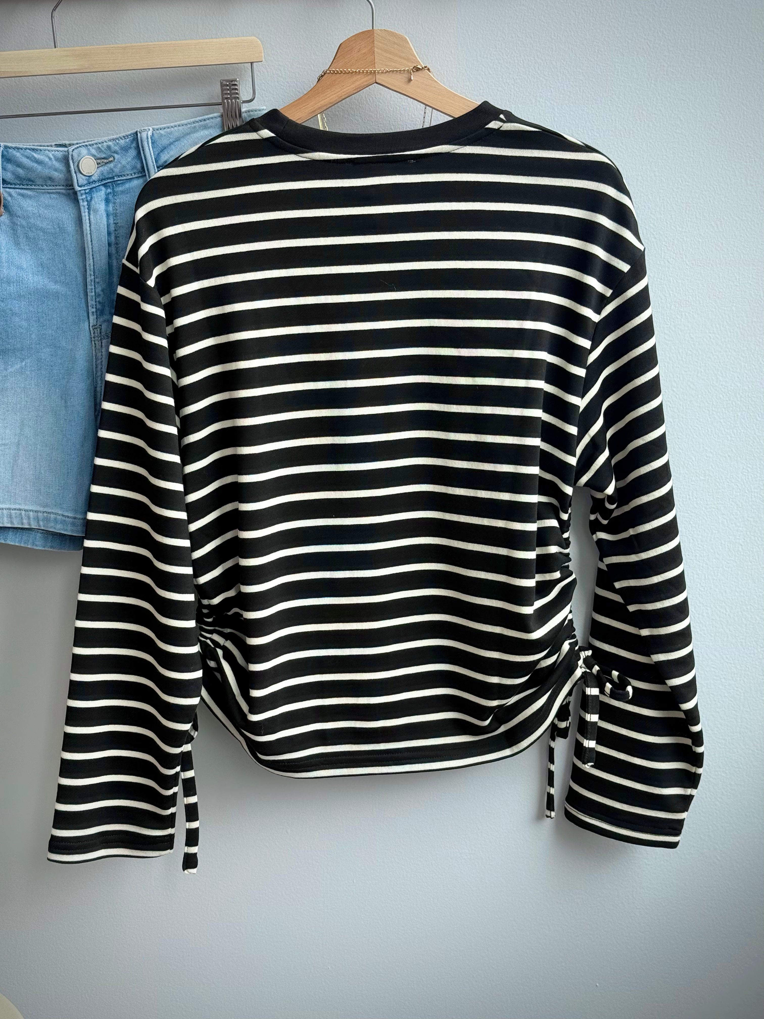 Jaylen Top - BLACK CREAM