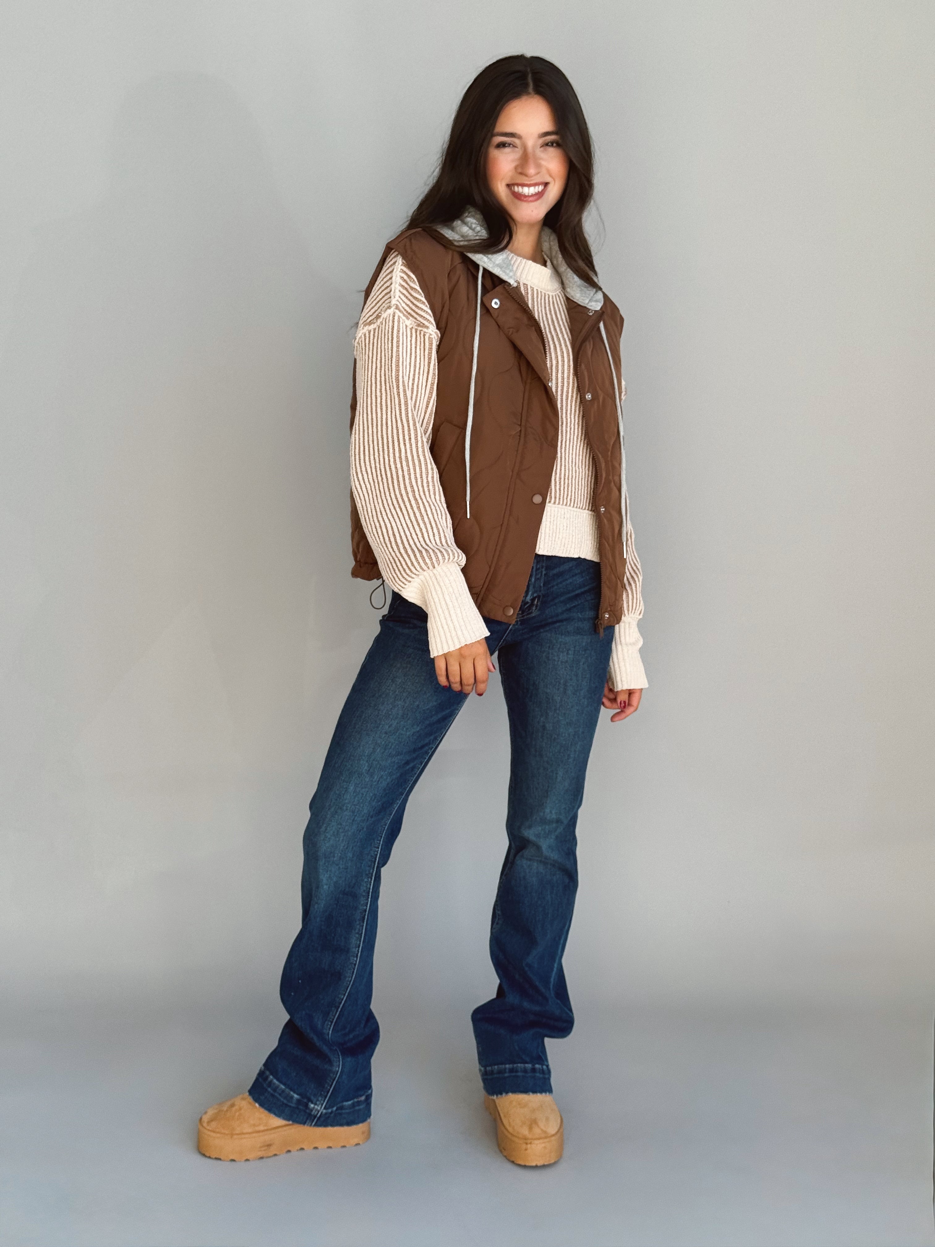 Christopher Hooded Vest - MOCHA