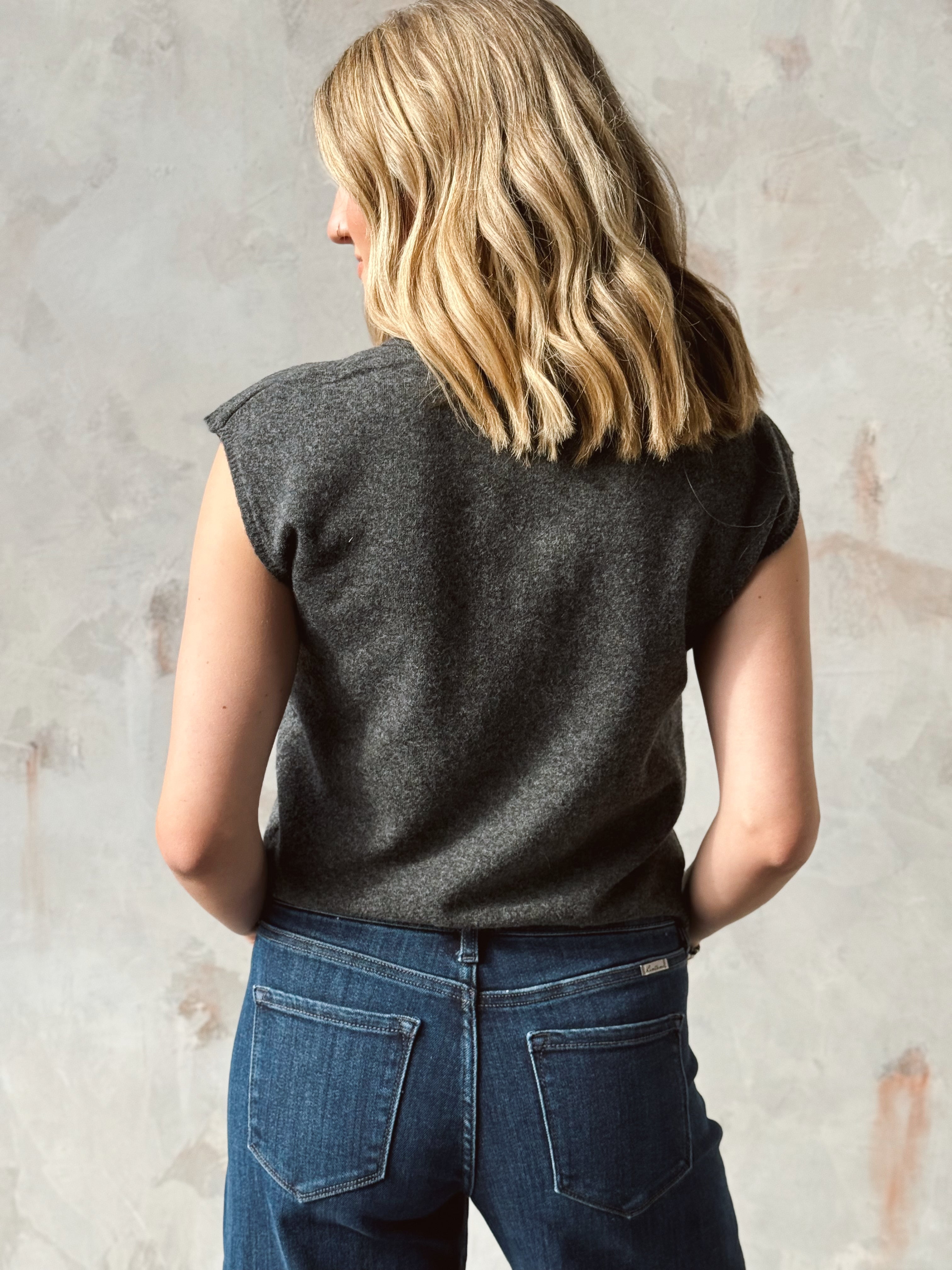 Kestra Sweater Vest - CHARCOAL