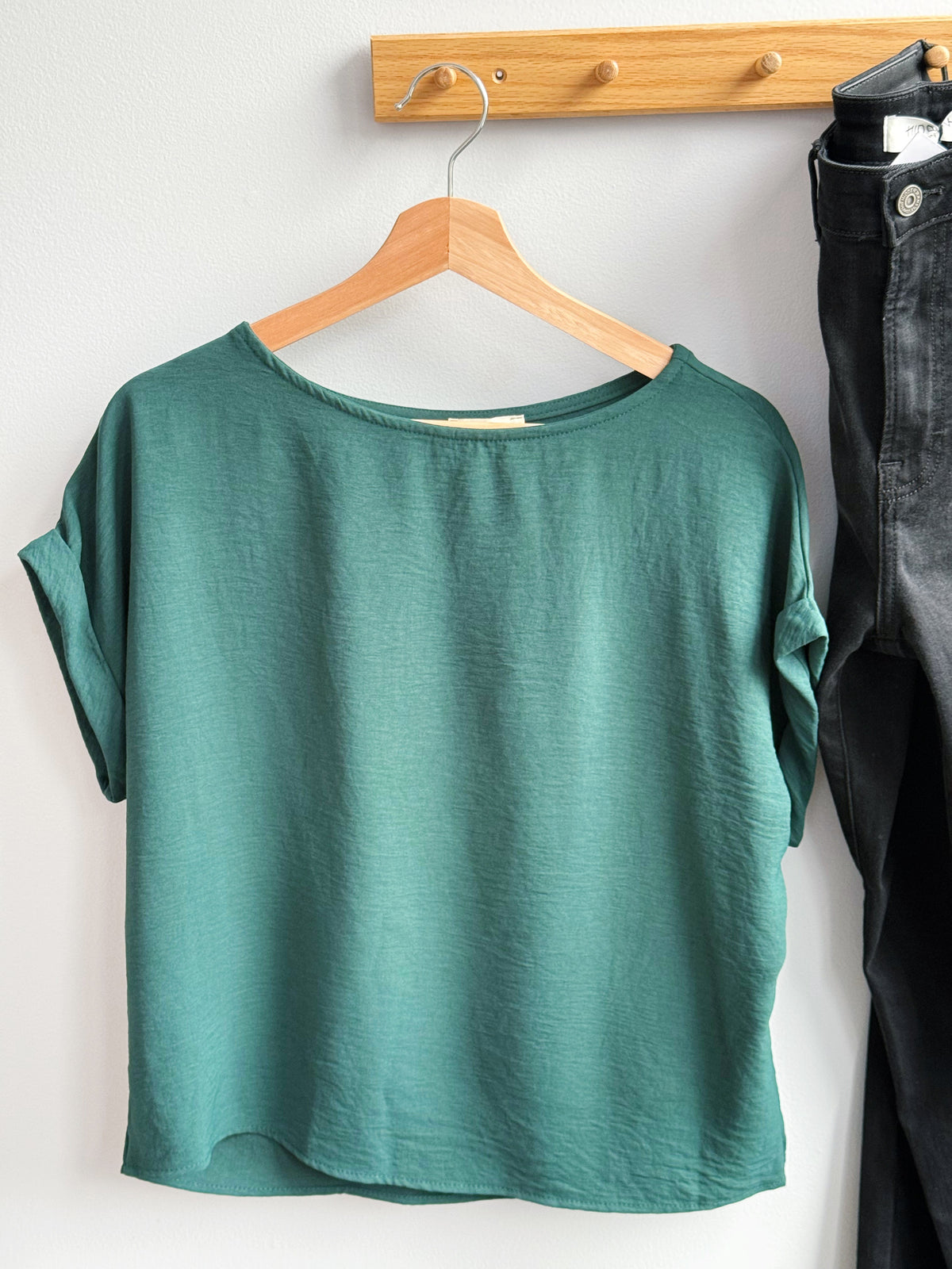 Amberly Top - HUNTER GREEN - willows clothing S/S SHIRT