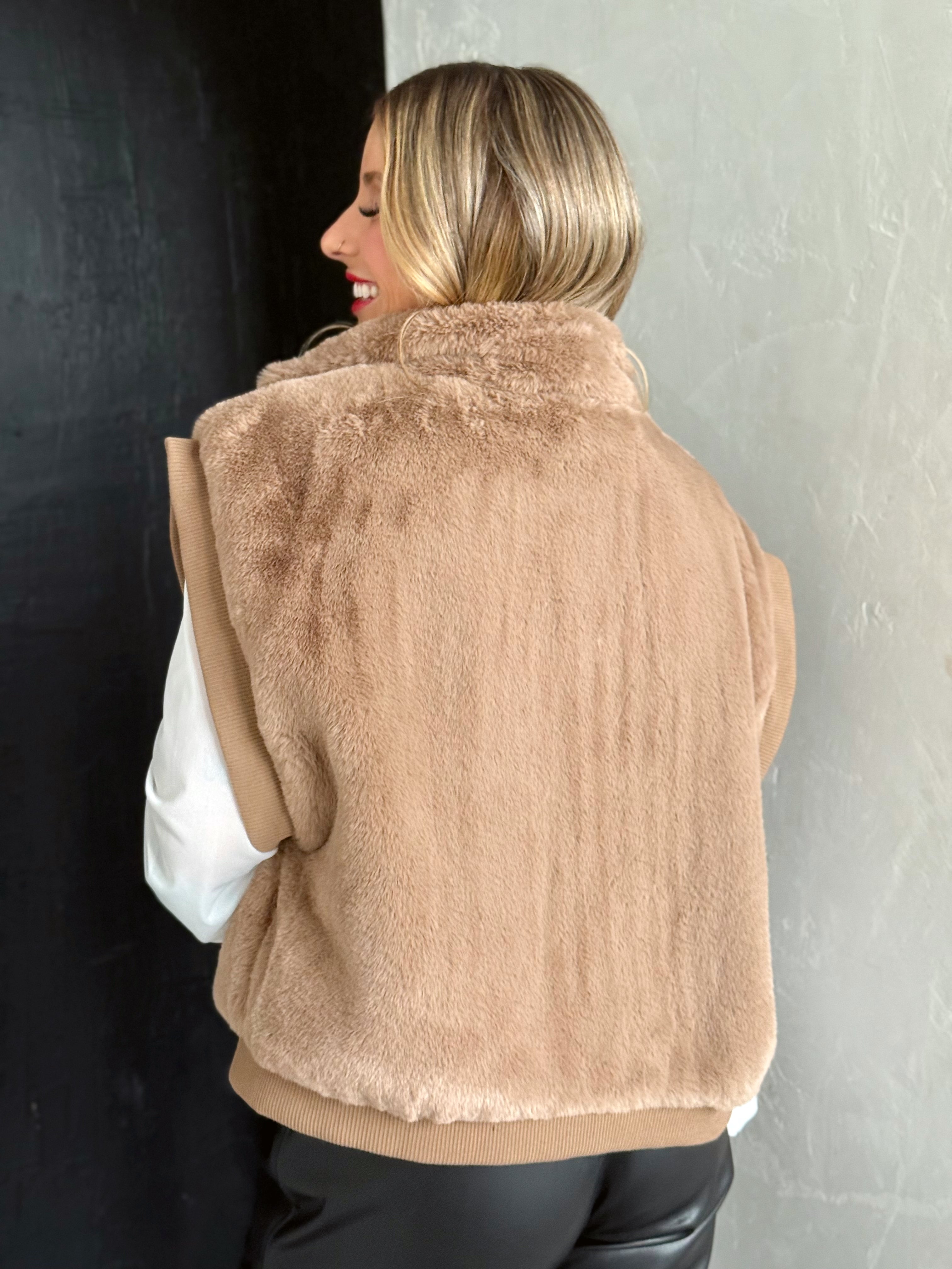 Becky Faux Fur Vest - TAUPE - willows clothing VEST