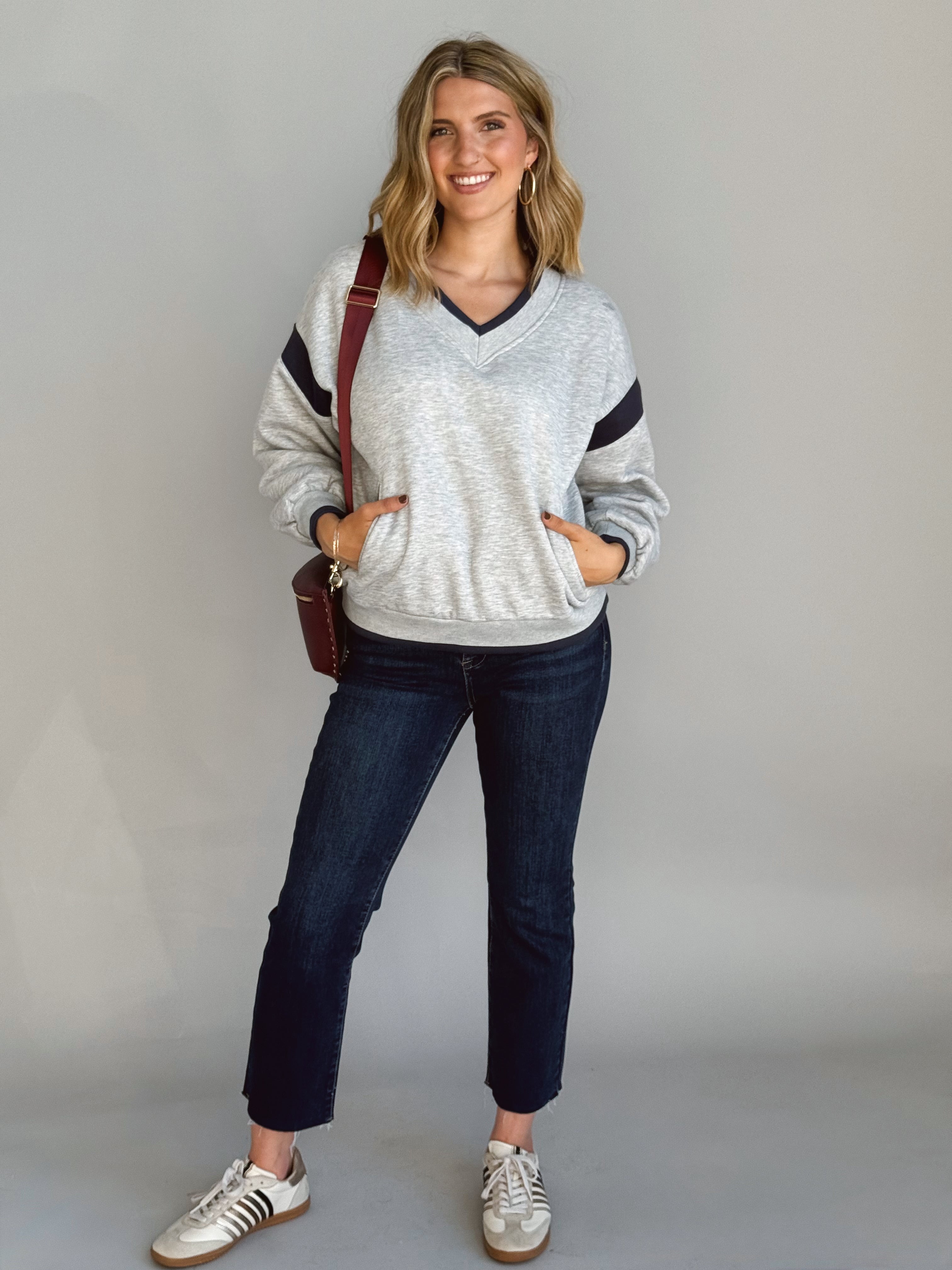 Bookworm Sweatshirt - HEATHER GREY - willows clothing SWEATSHIRT