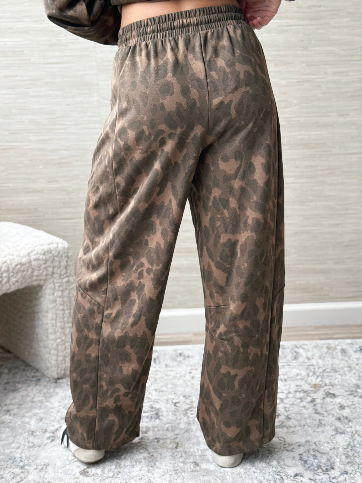 Born to Roam Barrel Pants - MOCHA ABSTRACT SPOT - willows clothing Sweatpants