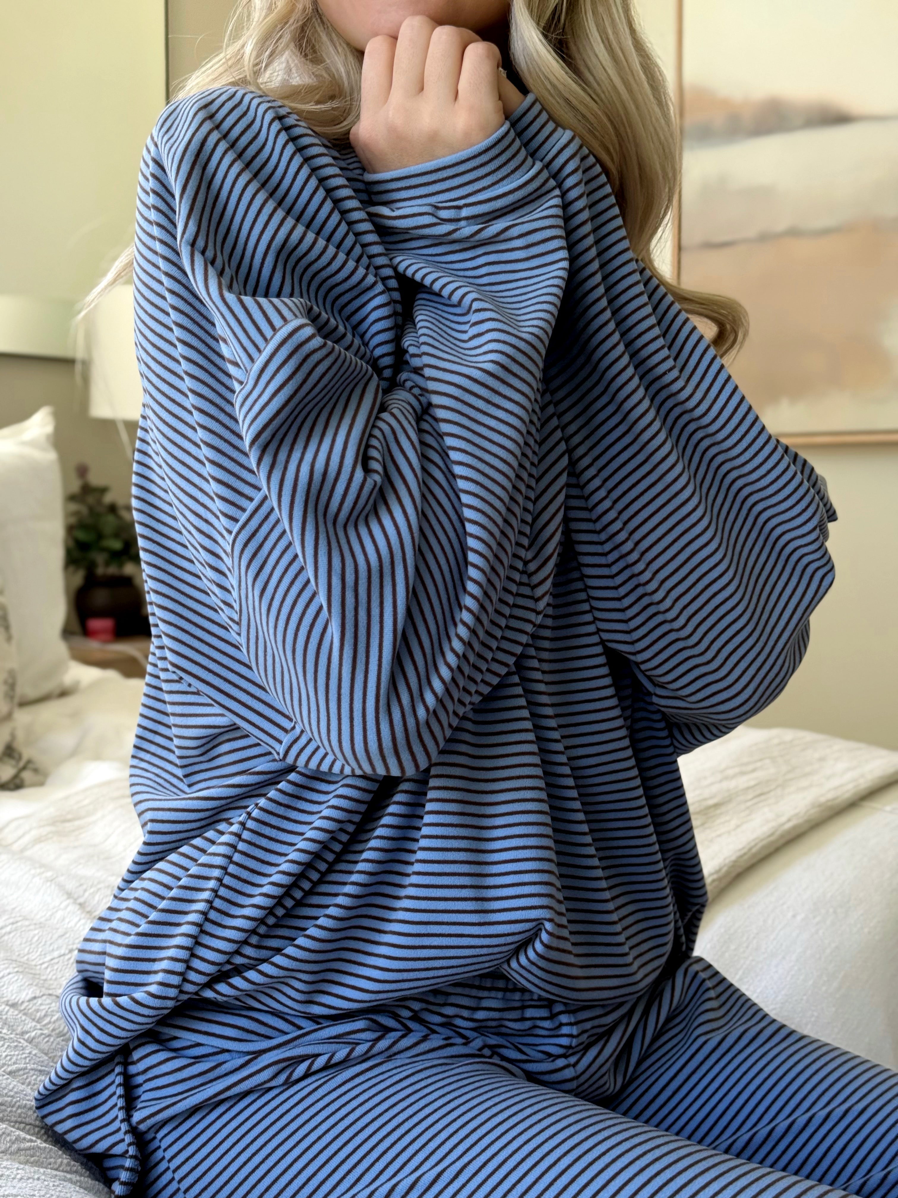 Cozy Stripe Sweatshirt - BLUE - willows clothing SWEATSHIRT