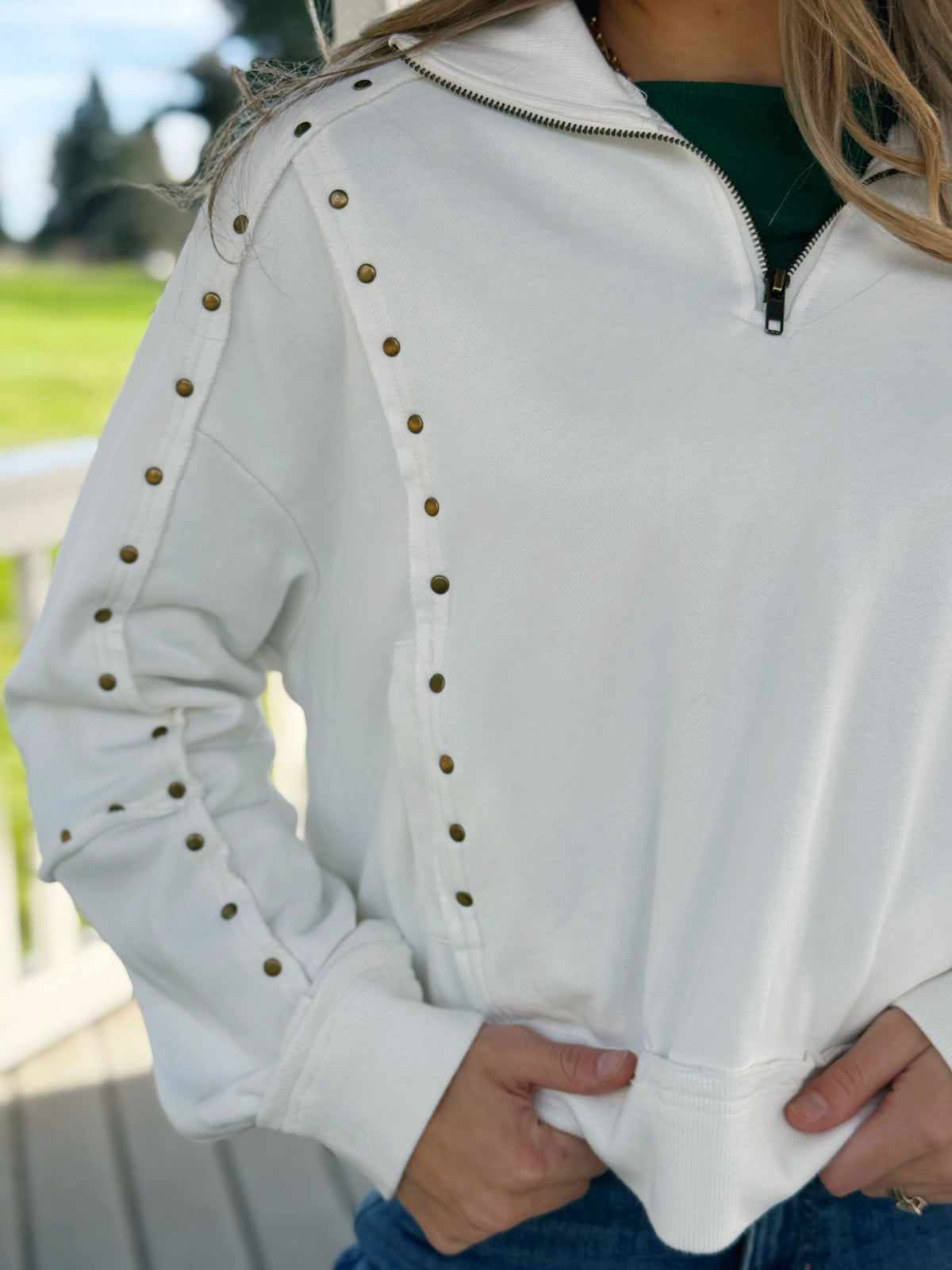Downtown Girl Sweatshirt - CREAM - willows clothing SWEATSHIRT