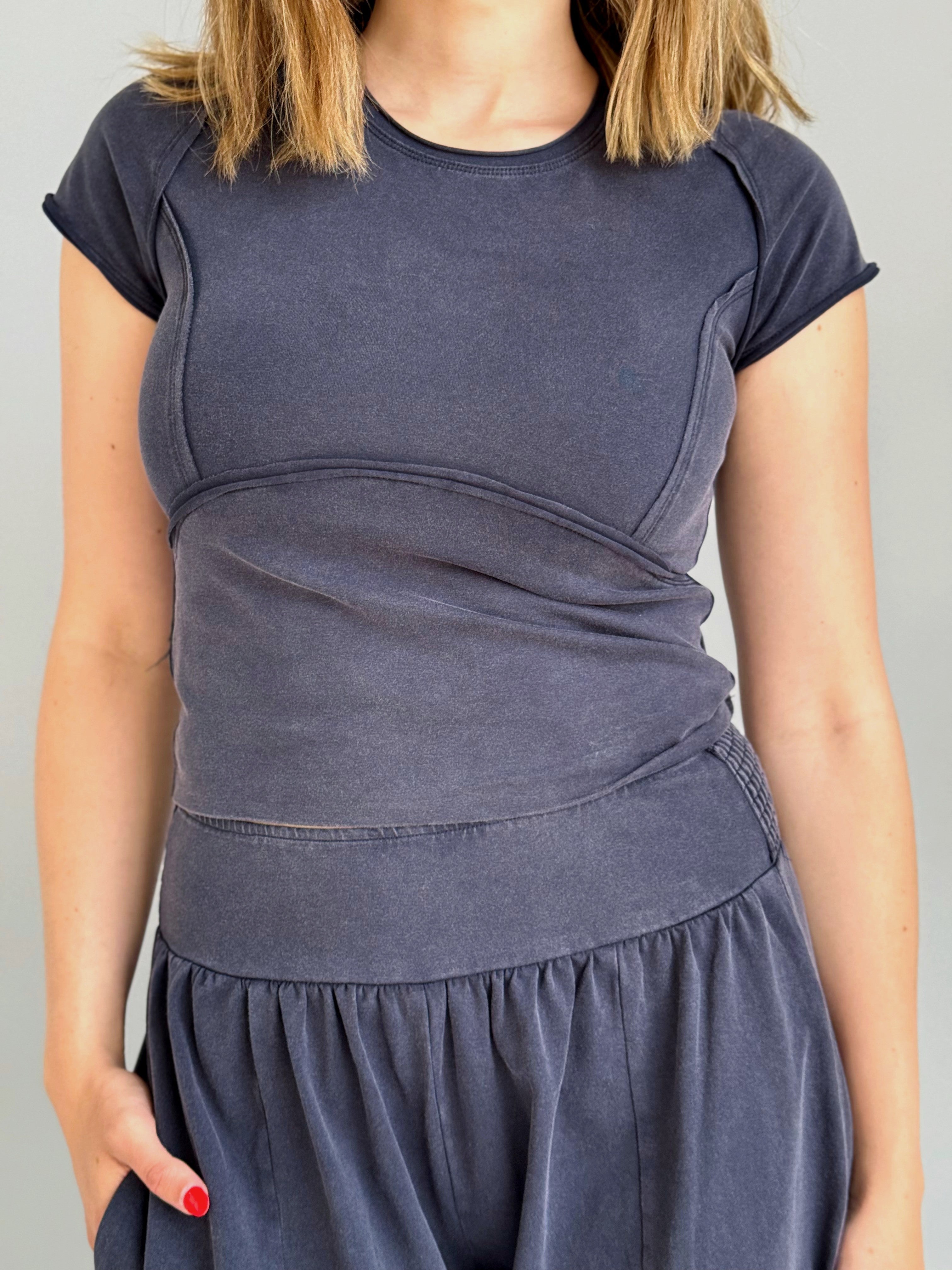 Eleni Tee - ASH BLACK - willows clothing S/S SHIRT