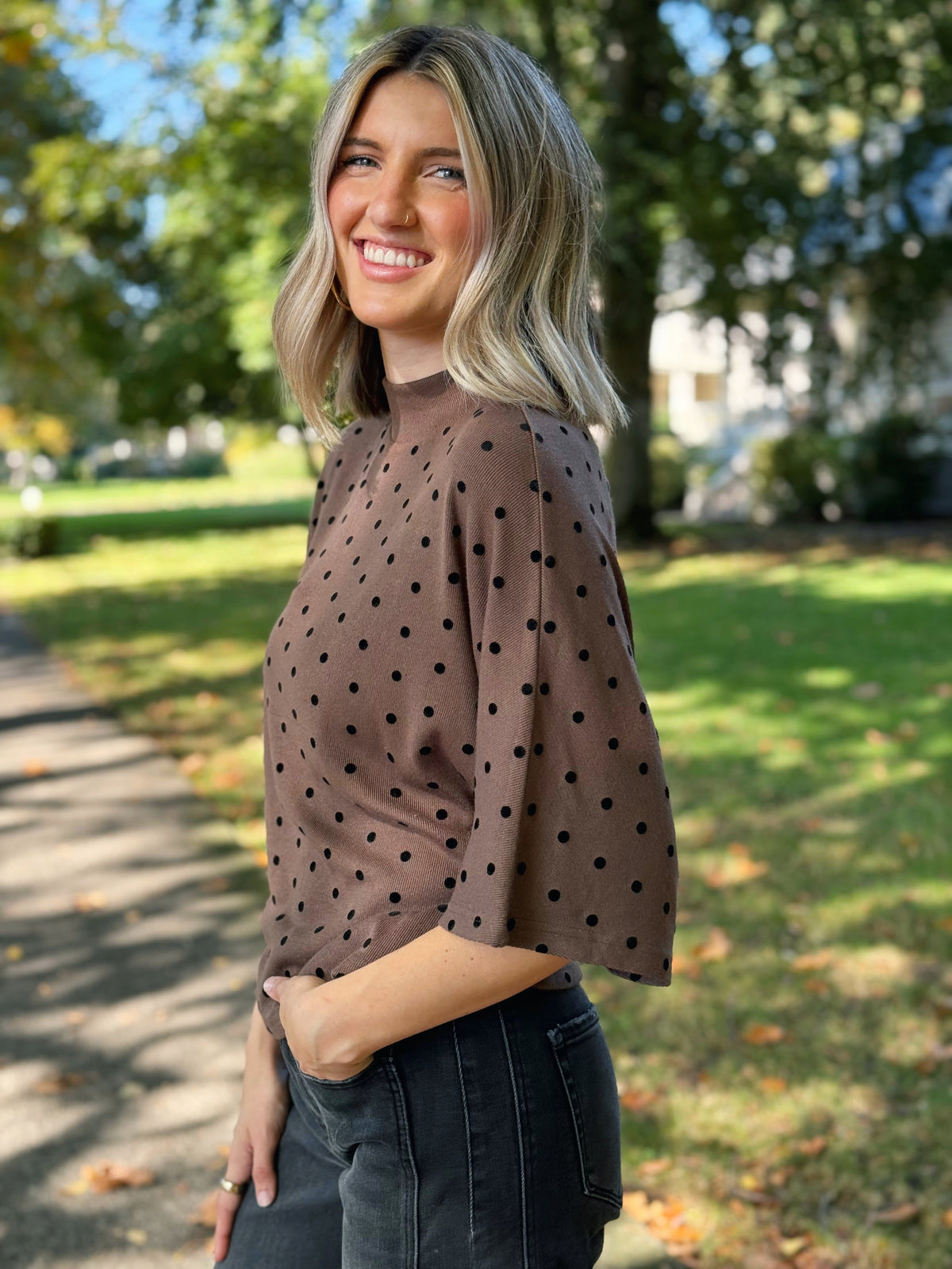 Fall Dots Top - MOCHA - willows clothing S/S SHIRT