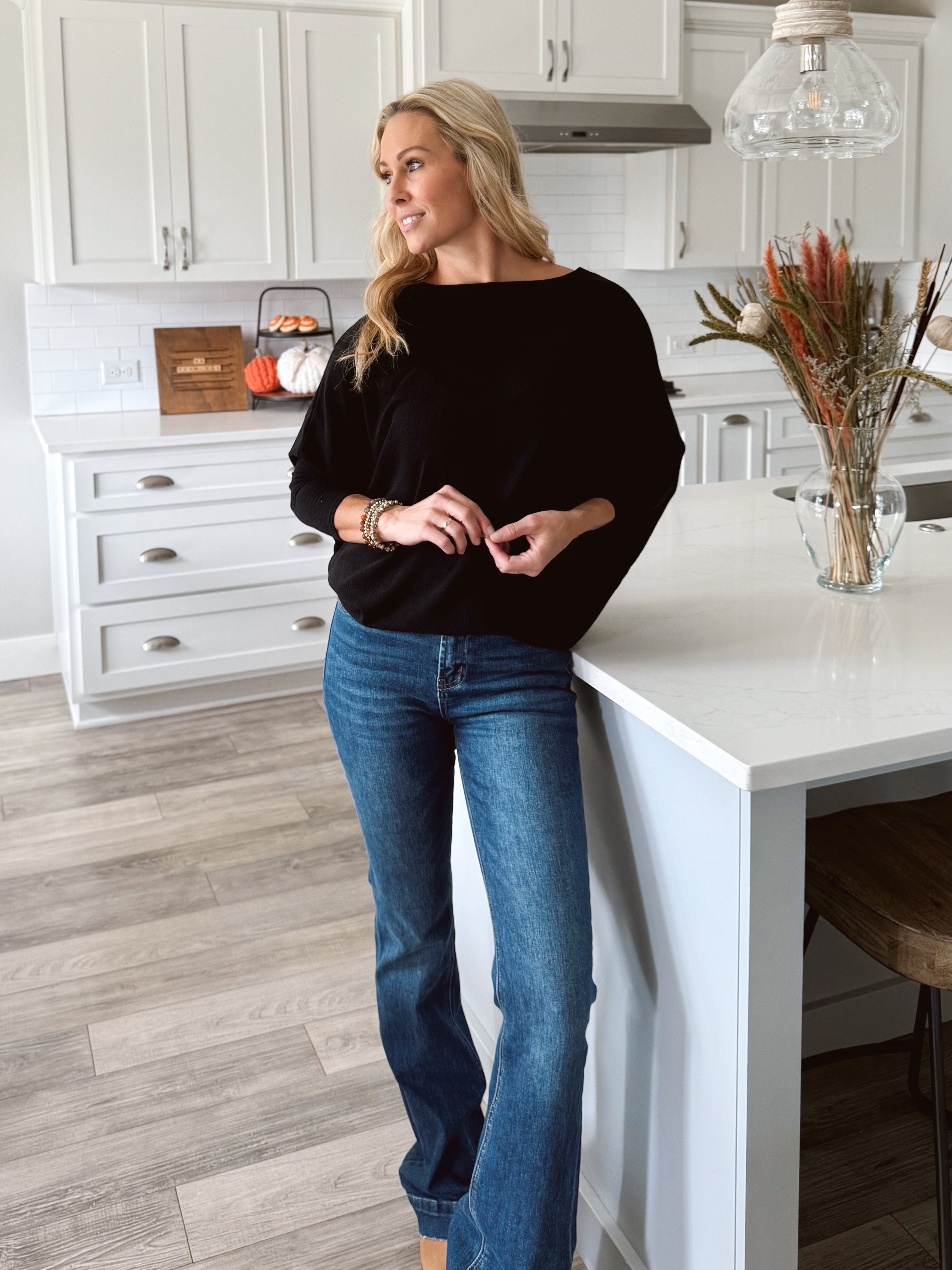 Favorite Comfy Tunic - BLACK - willows clothing L/S Shirt