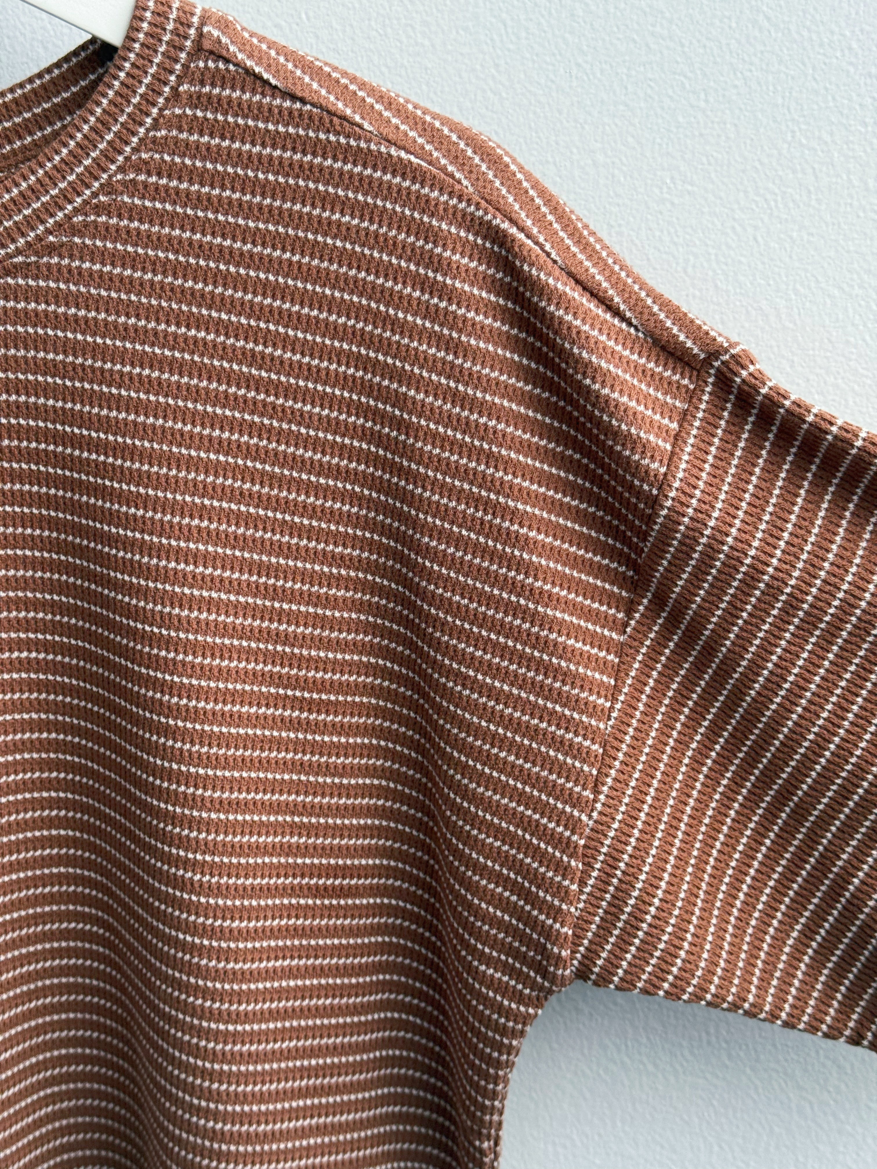 Hannah Tee - BROWN - willows clothing S/S SHIRT