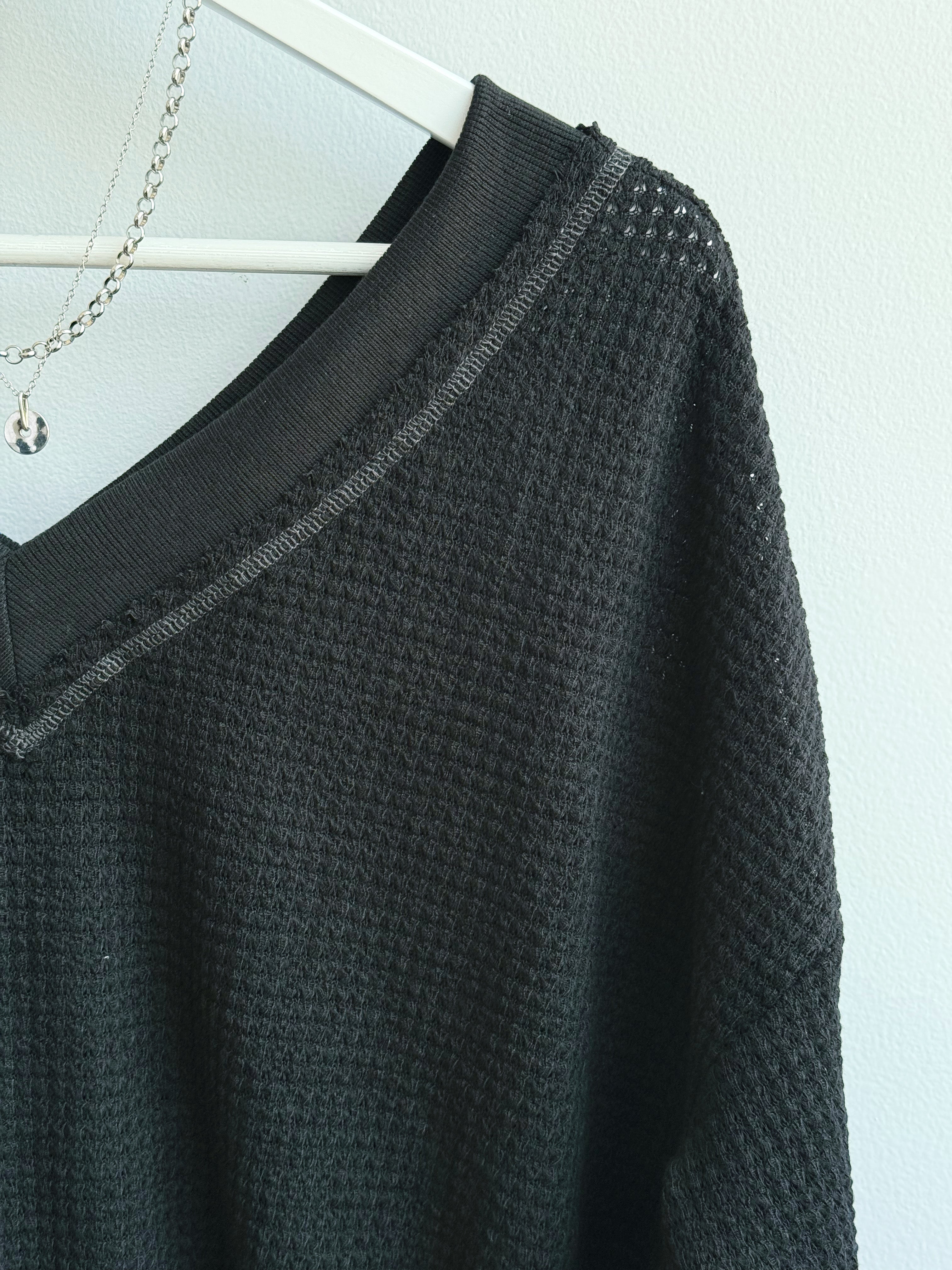 Holly Top - BLACK - willows clothing L/S Shirt