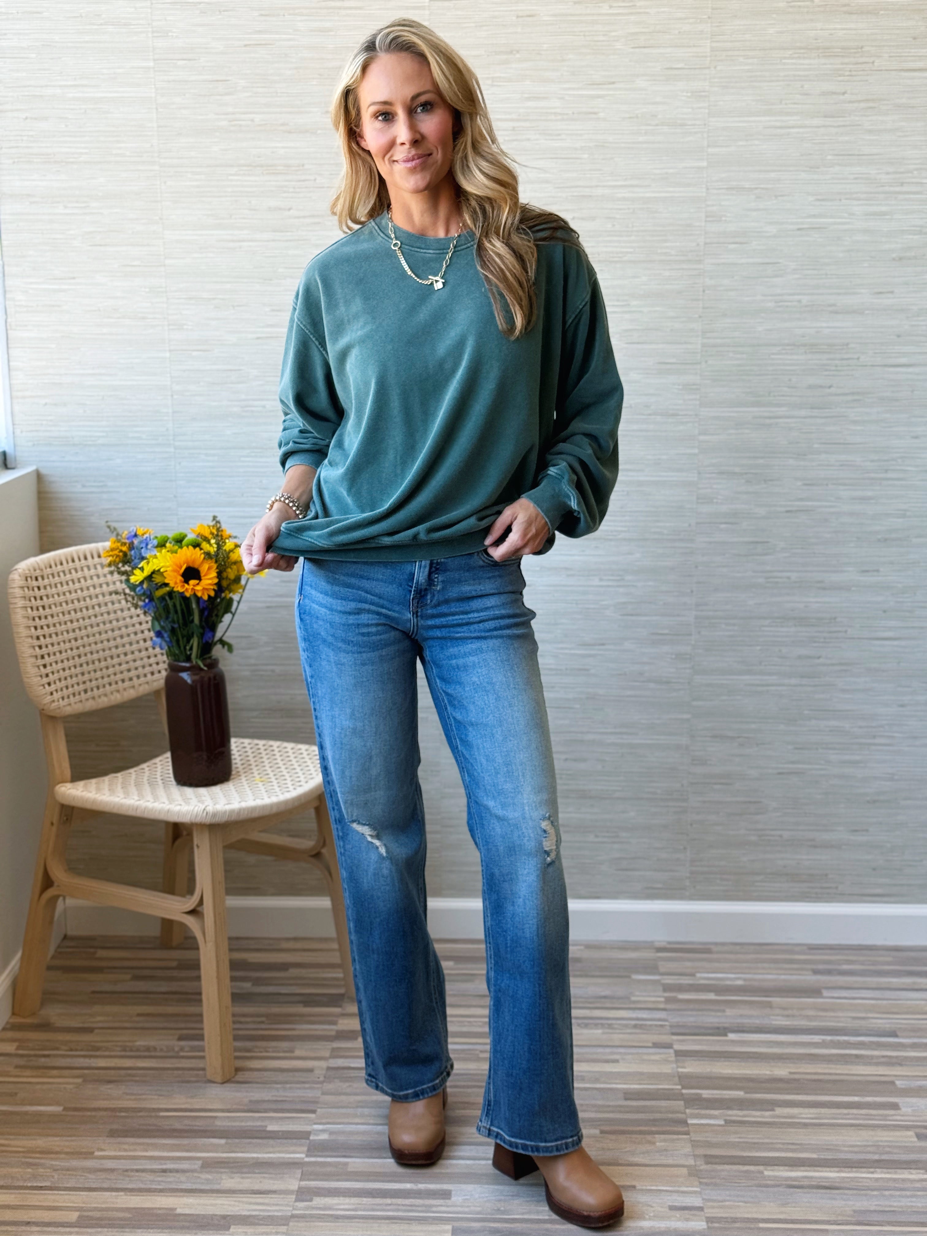 Honeycrisp Sweatshirt- DARK GREEN - willows clothing SWEATSHIRT