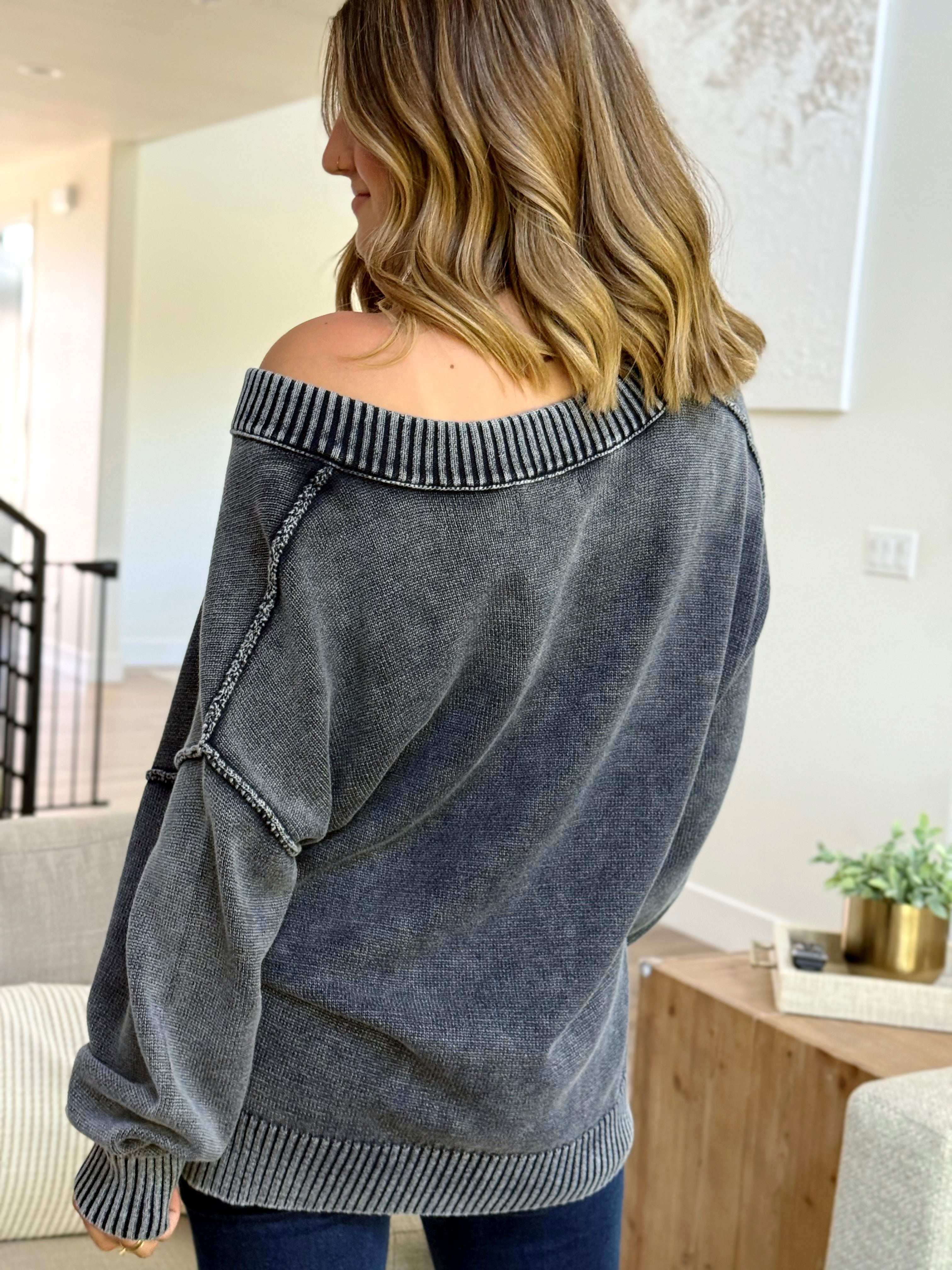 Horizon Sweater - NAVY - willows clothing SWEATER