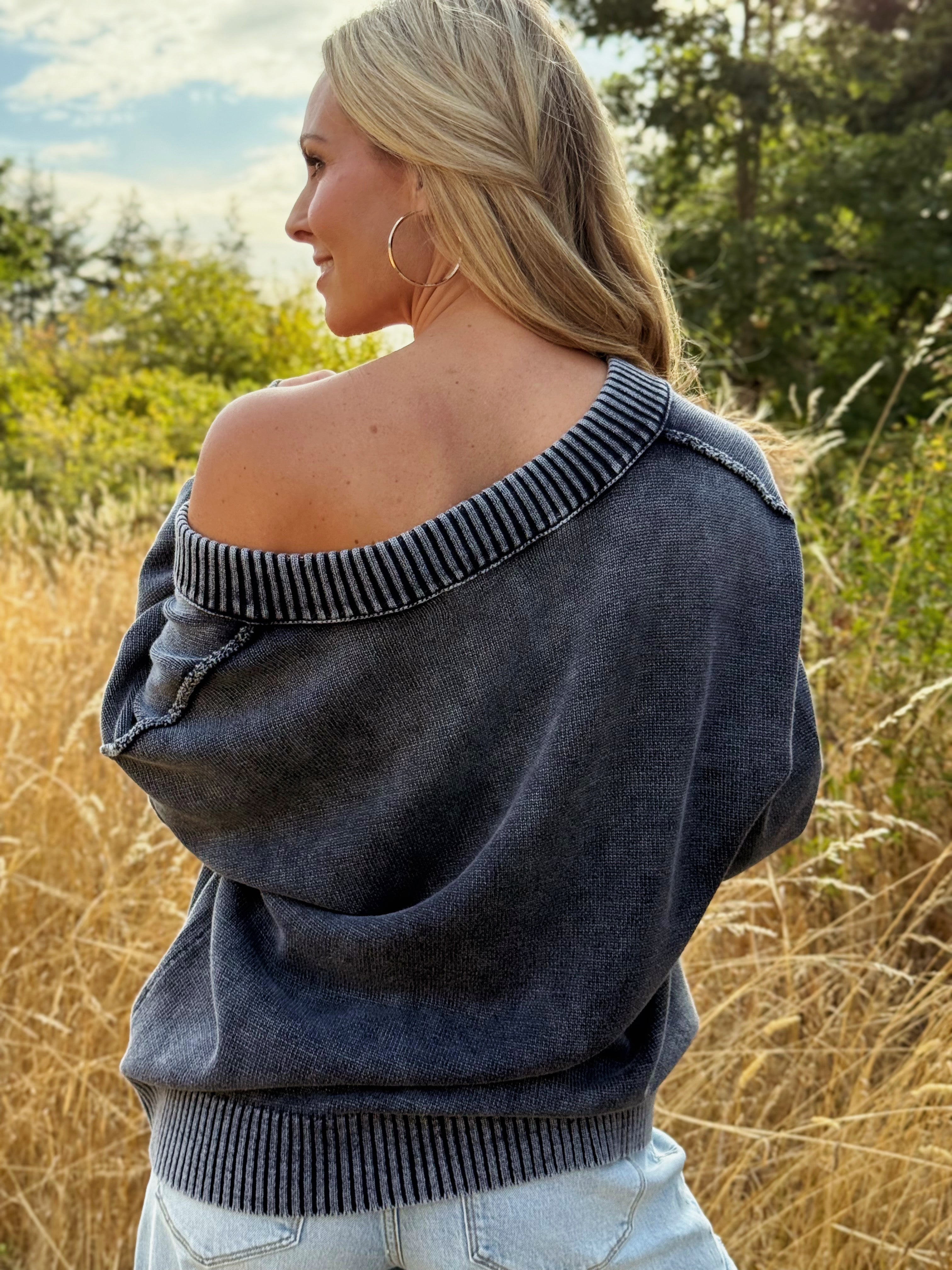 Horizon Sweater - NAVY - willows clothing SWEATER