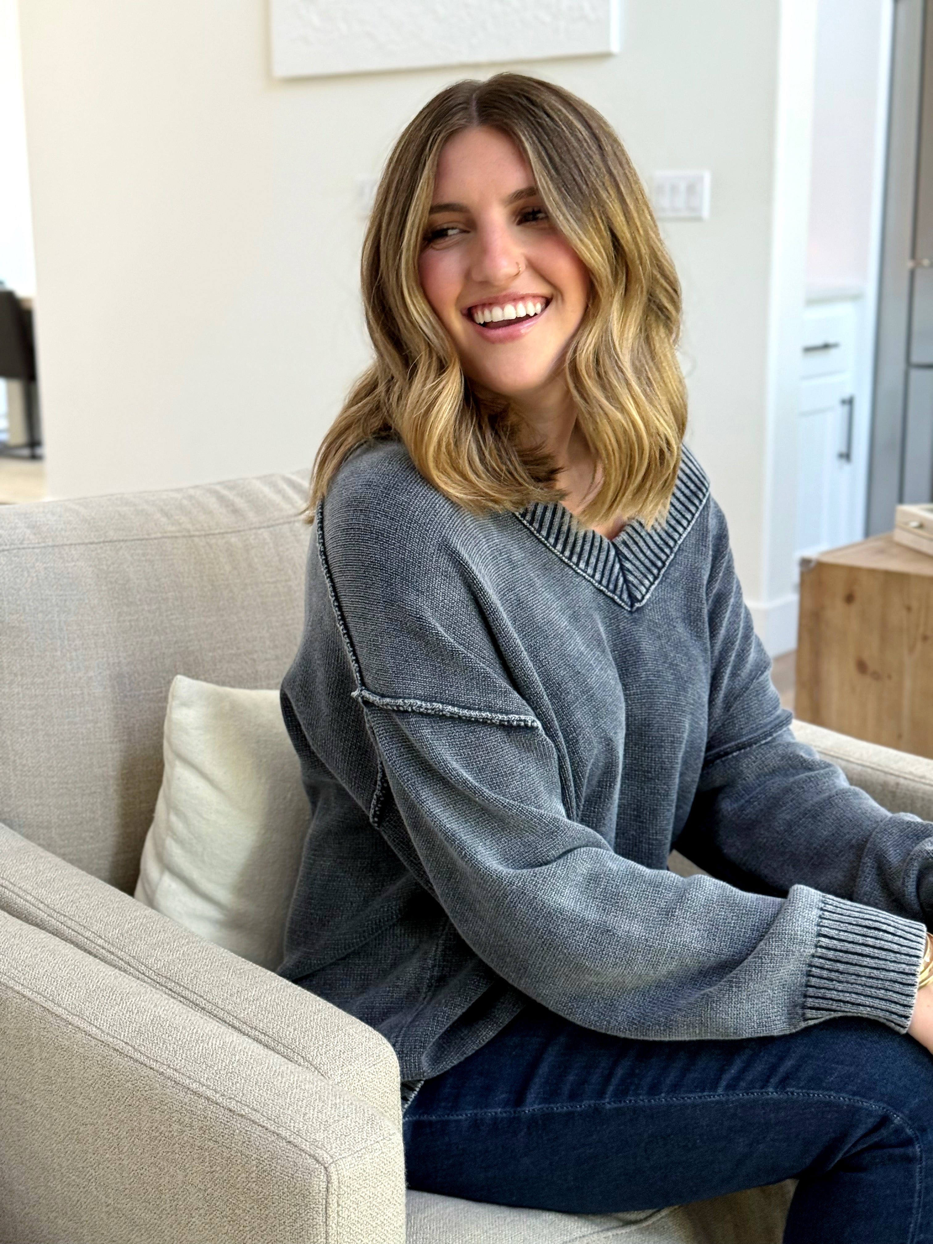 Horizon Sweater - NAVY - willows clothing SWEATER