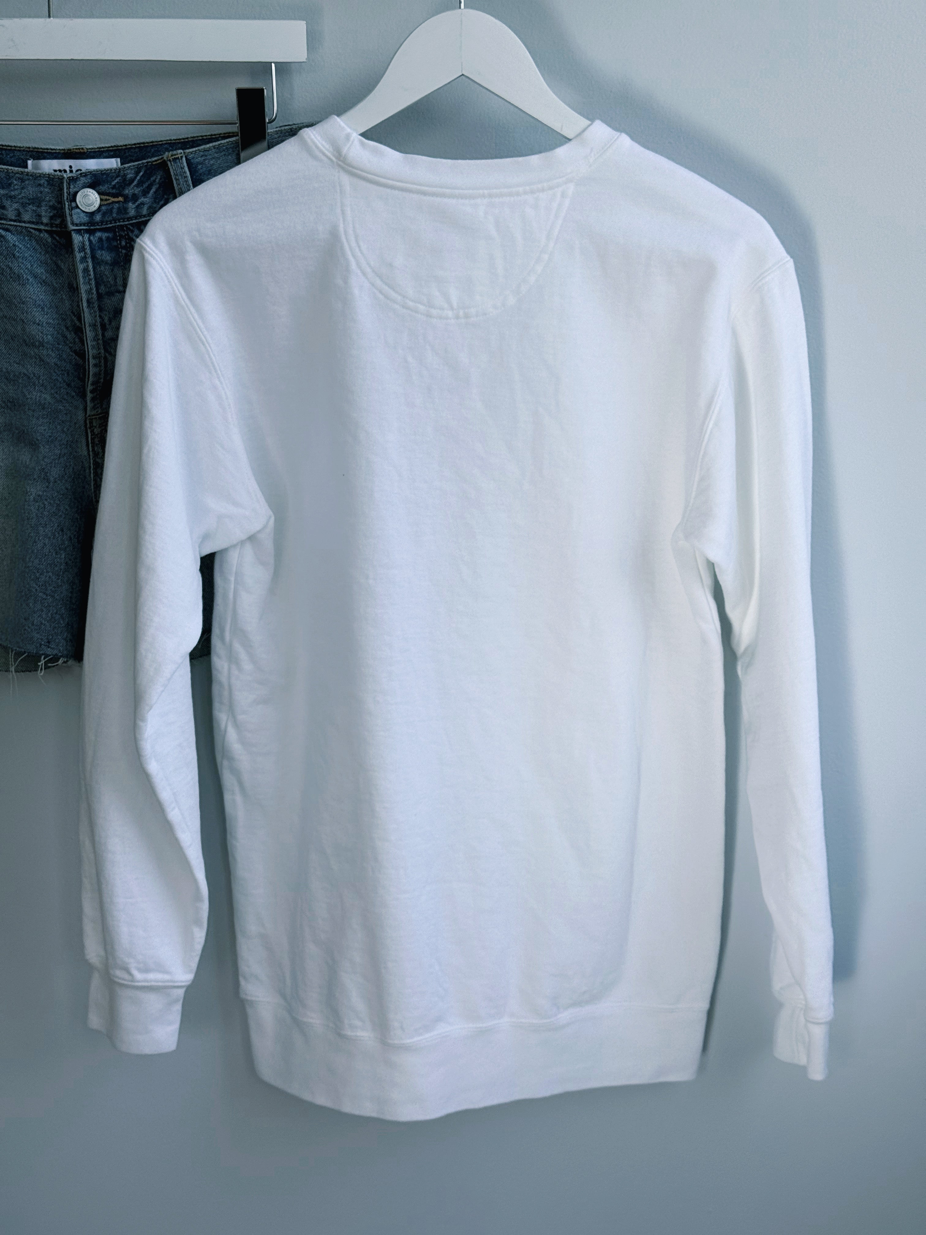 I Believe In Vacation Sweatshirt - WHITE - willows clothing SWEATSHIRT