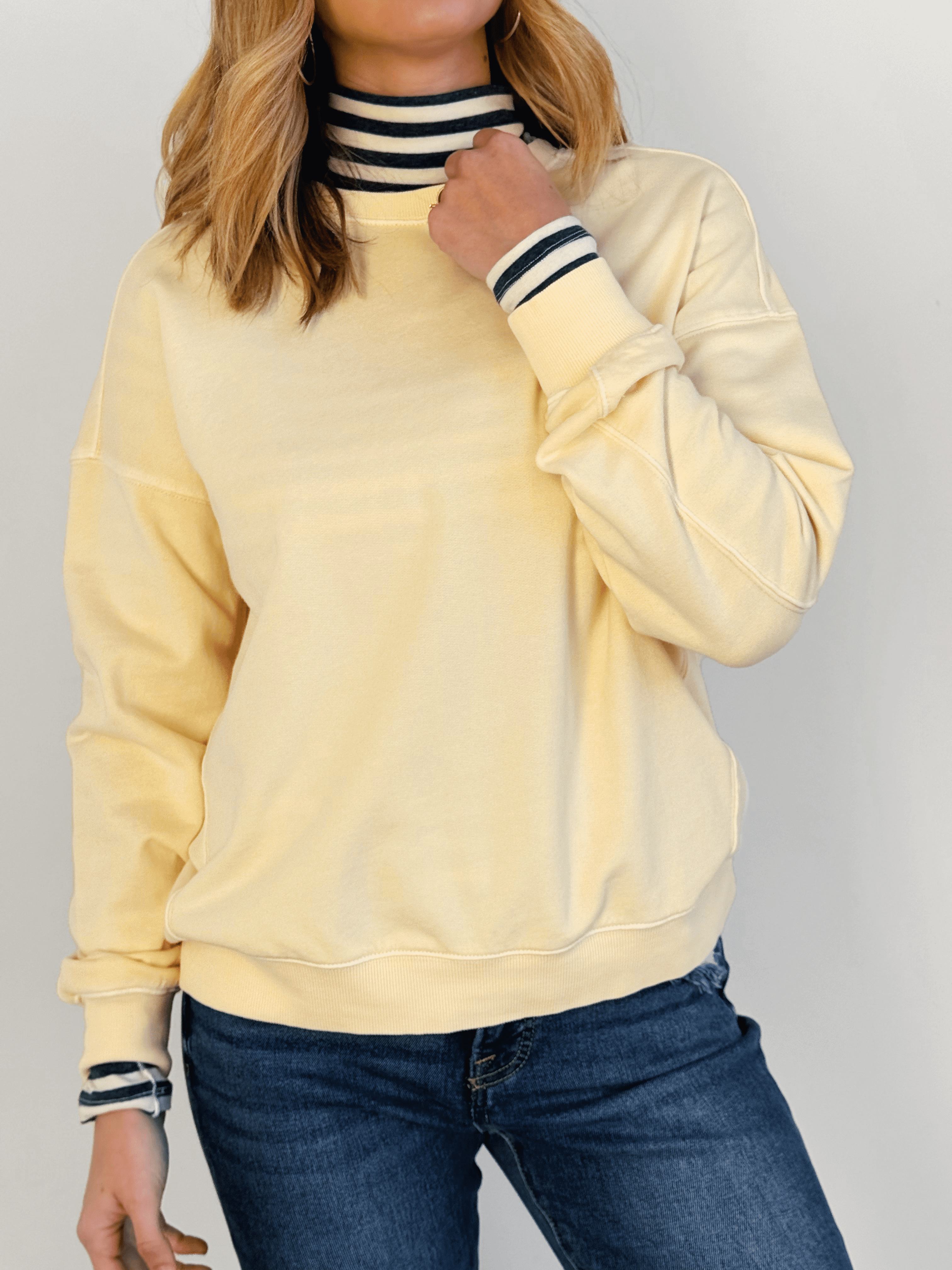 Jacey Sweatshirt - BUTTER - willows clothing SWEATSHIRT
