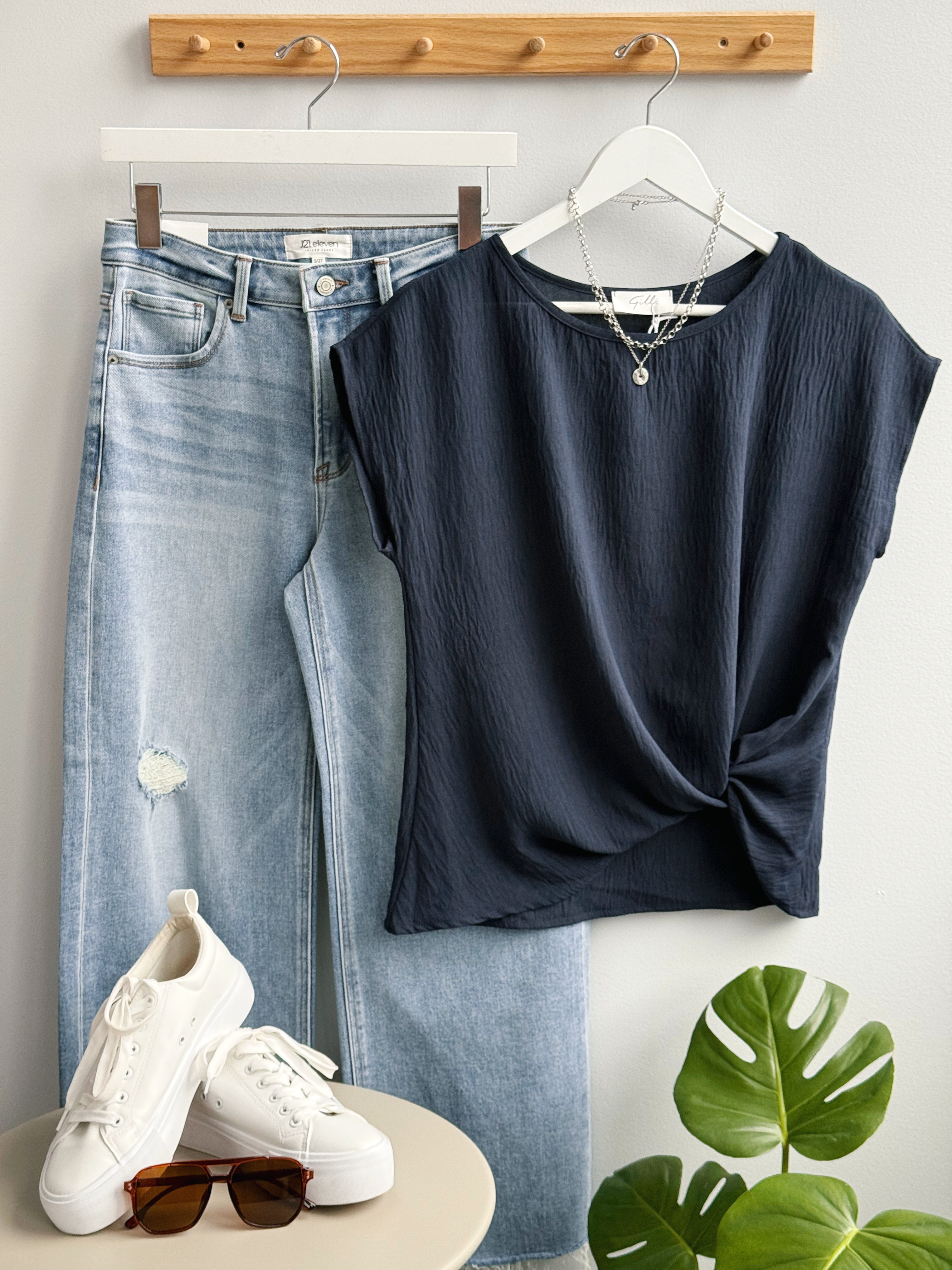 Jazlyn Top - NAVY - willows clothing S/S Shirt