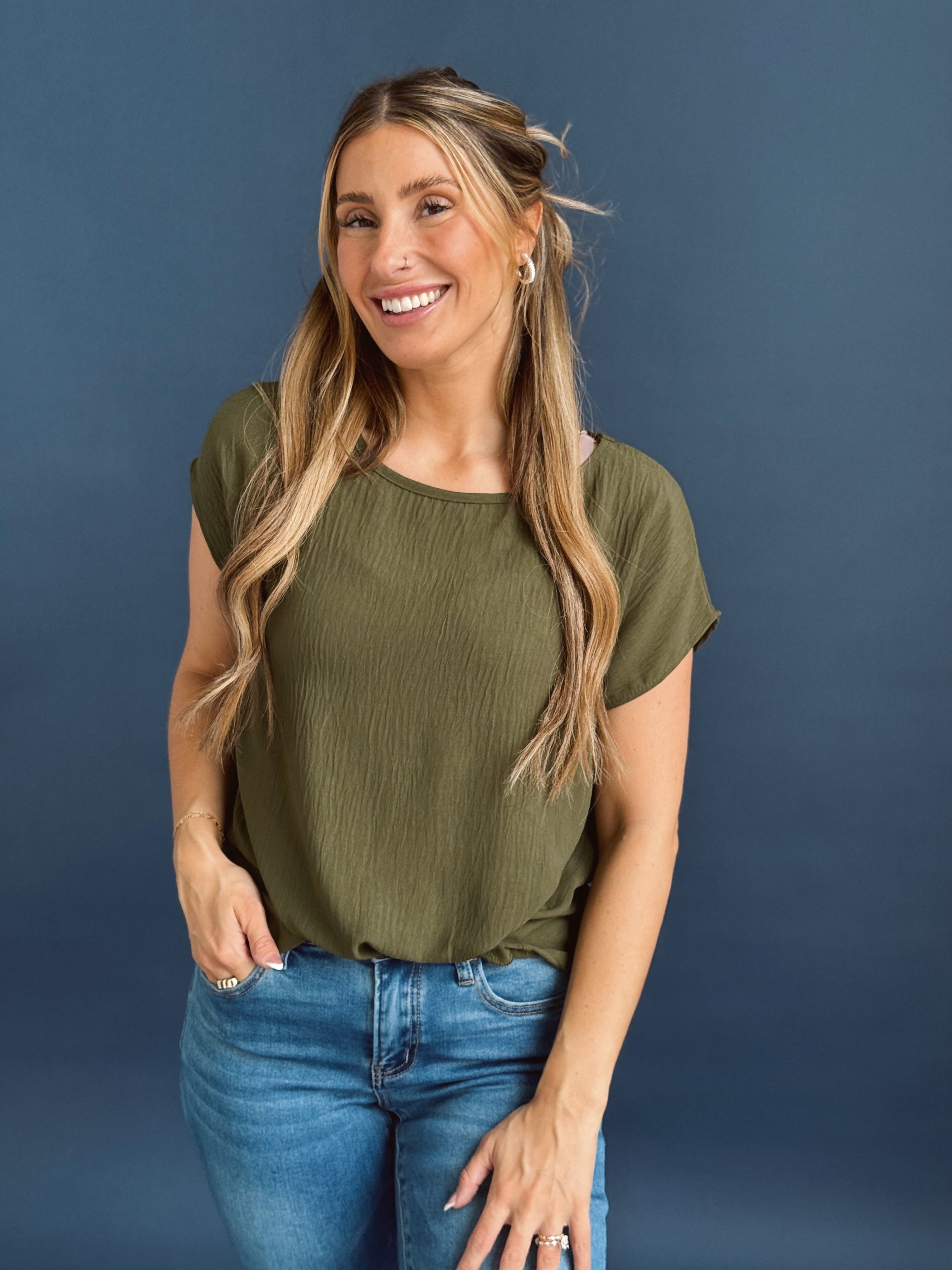 Jazlyn Top - OLIVE - willows clothing S/S Shirt