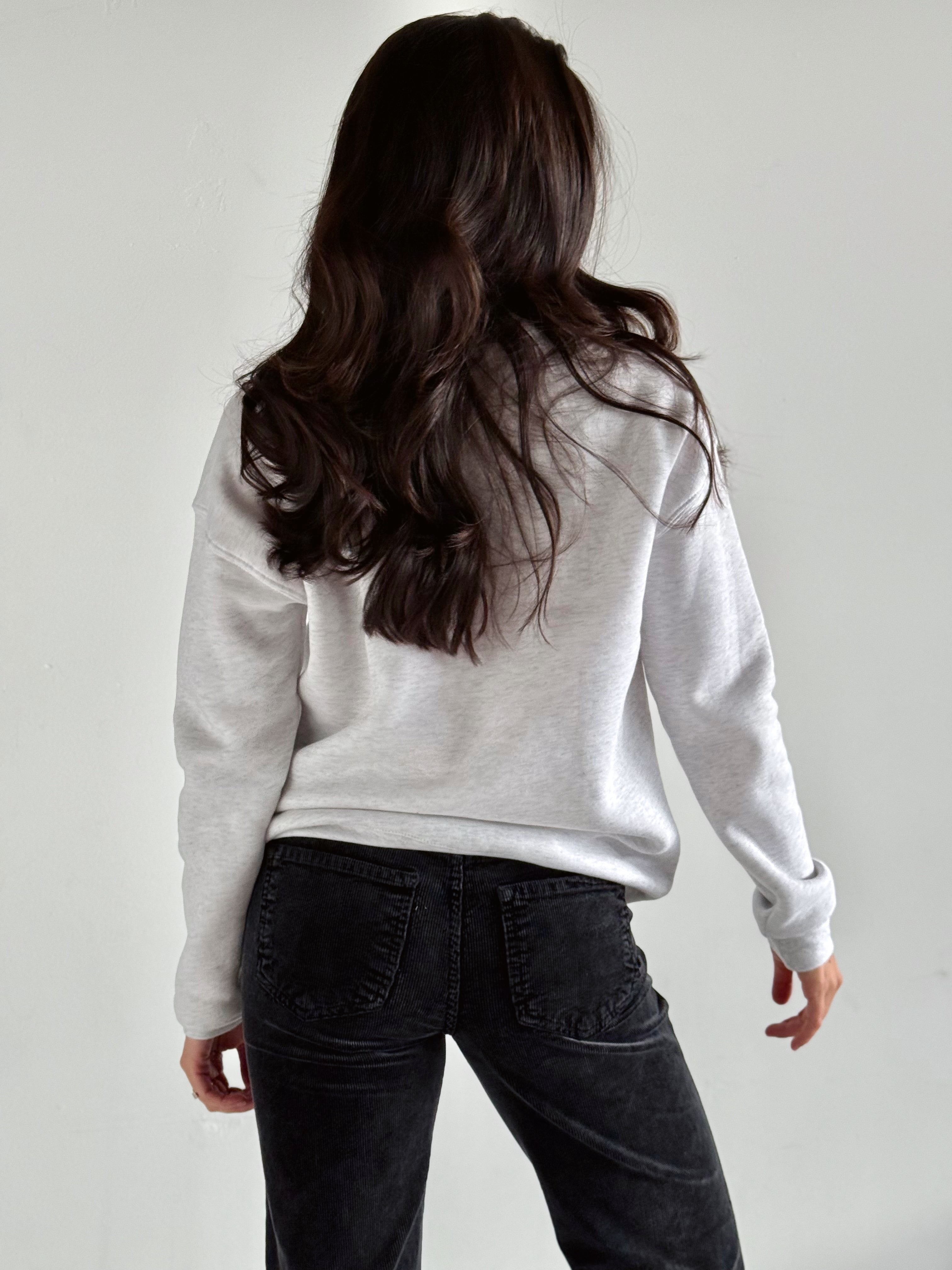 Just A Girl Who Loves Christmas Sweatshirt - WHITE HEATHER - willows clothing SWEATSHIRT