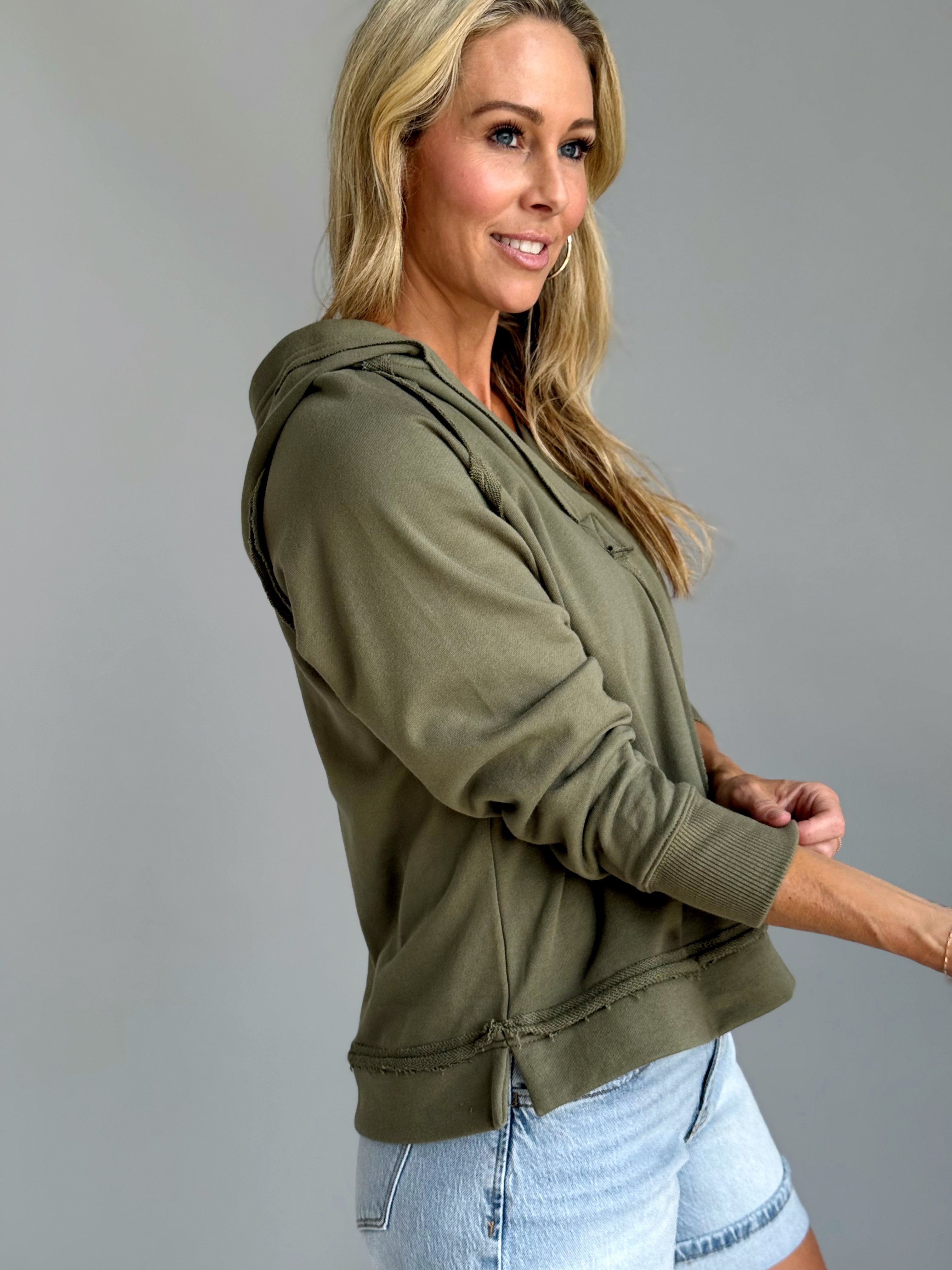 Leandra Sweatshirt - LIGHT OLIVE - willows clothing L/S SHIRT