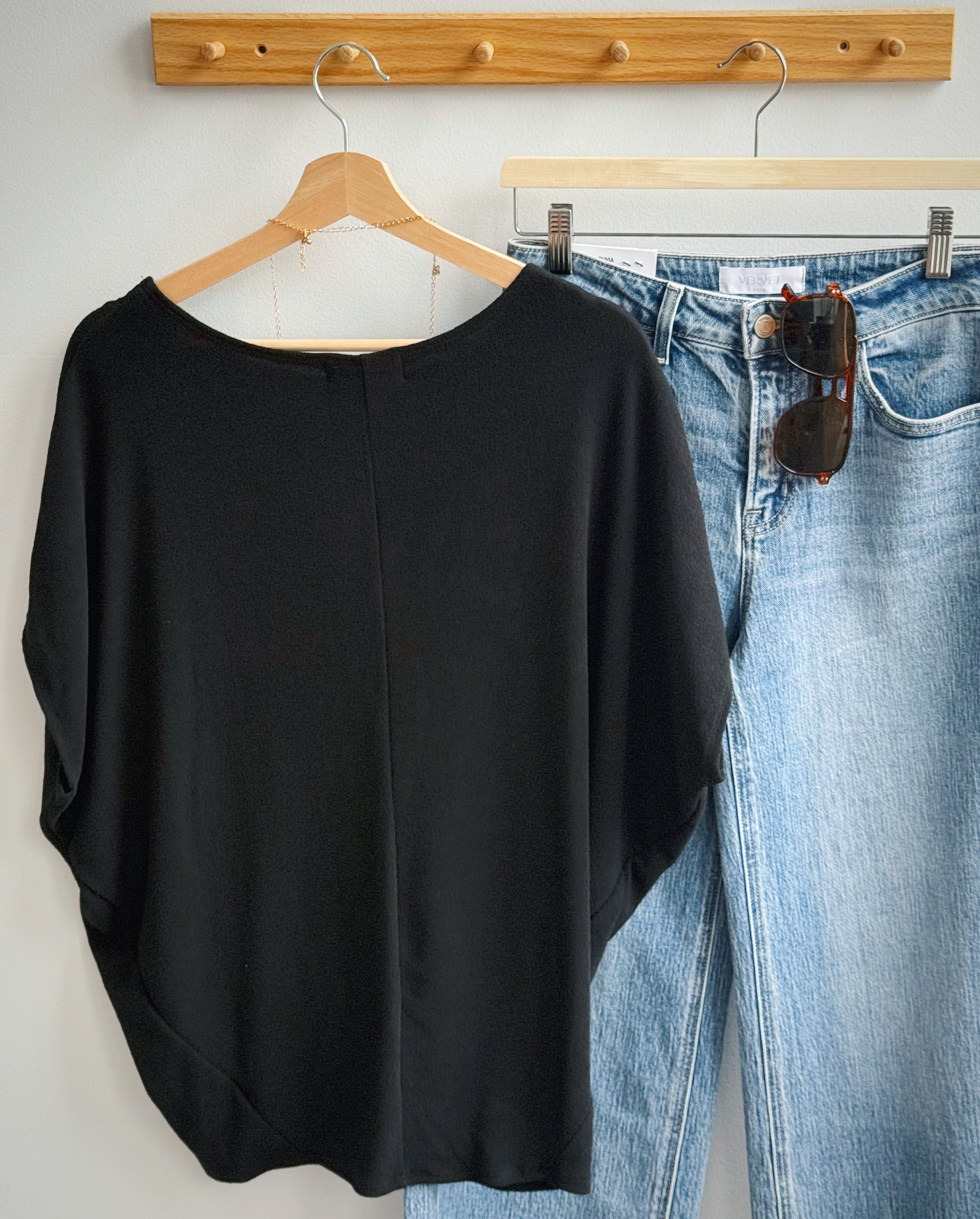Lori Round Neck Tee - BLACK - willows clothing S/S SHIRT