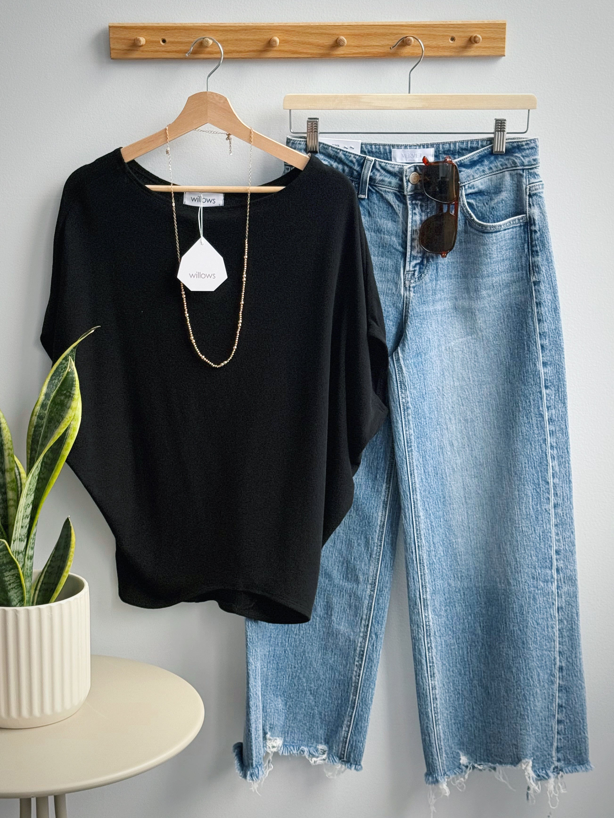 Lori Round Neck Tee - BLACK - willows clothing S/S SHIRT
