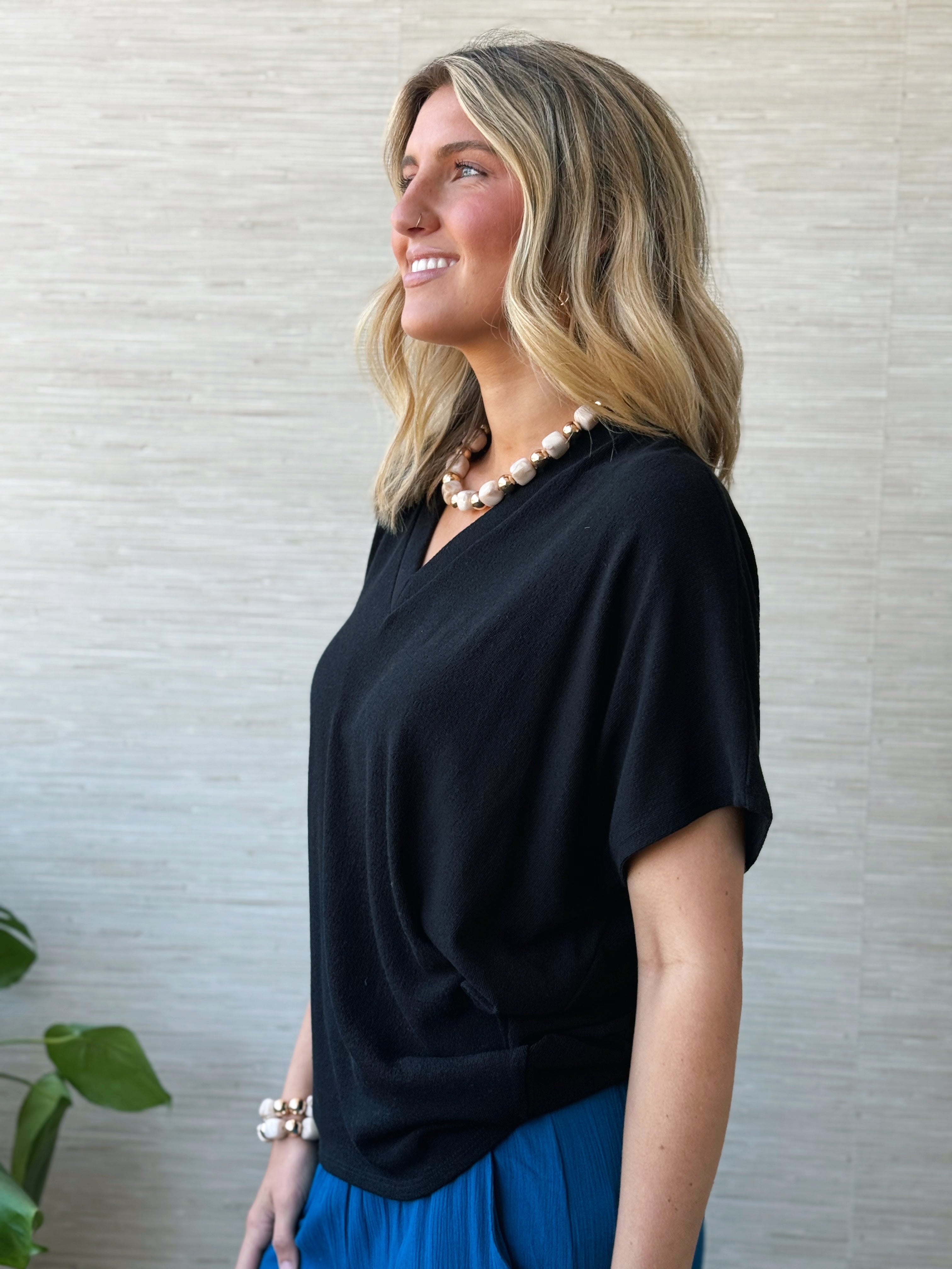 Lori V-Neck Tee - BLACK - willows clothing S/S Shirt