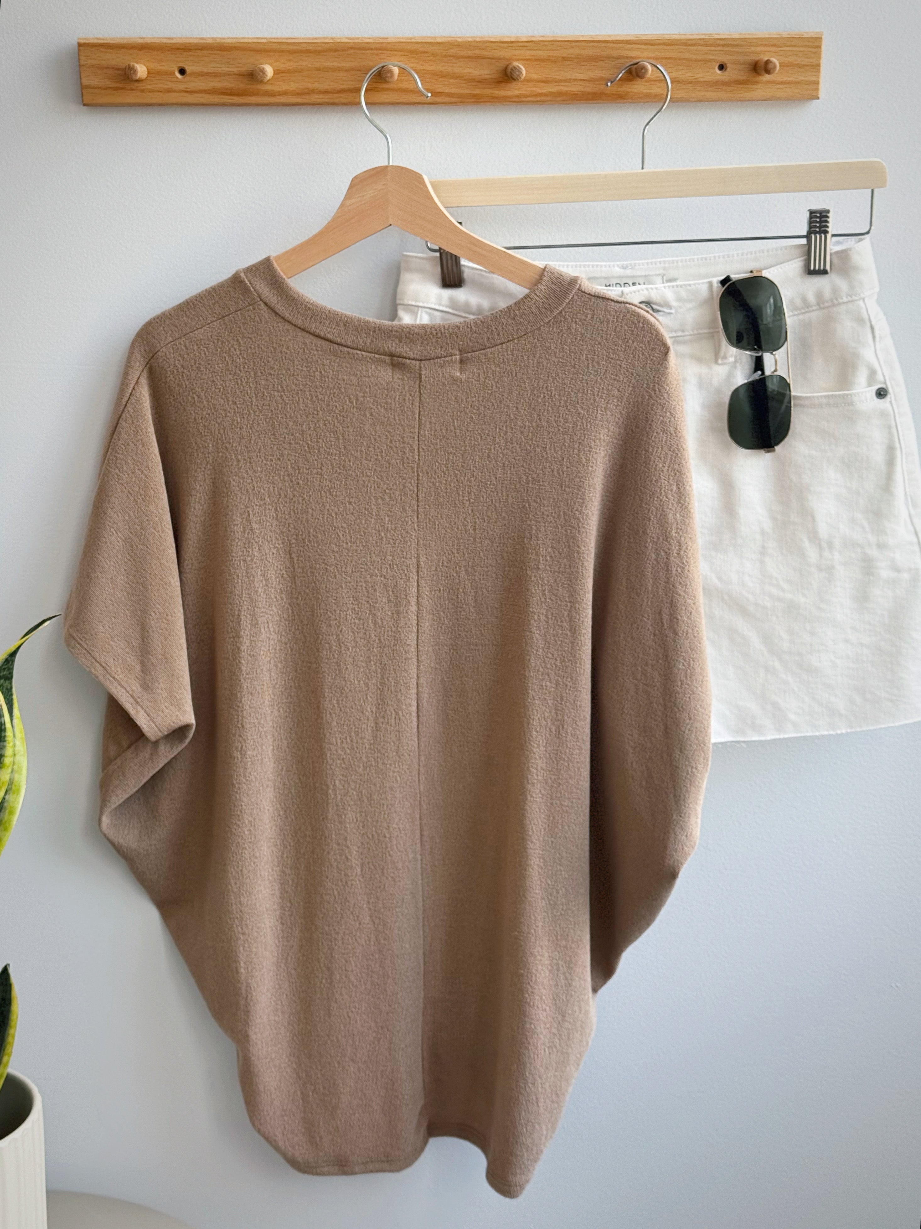 Lori V - Neck Tee - DESERT TAUPE - willows clothing S/S SHIRT