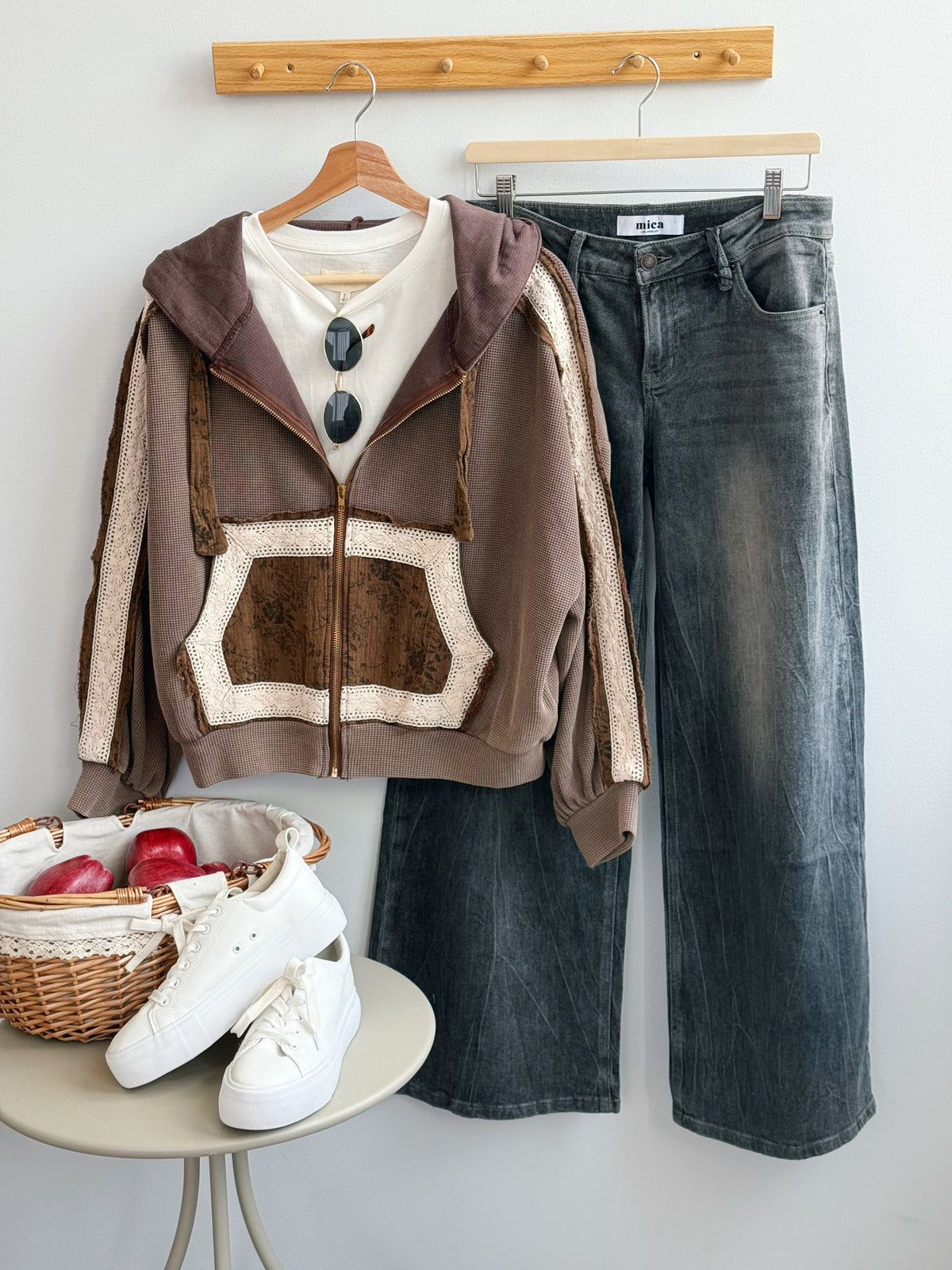 Magnolia Patchwork Sweatshirt - RUSTIC BROWN - willows clothing SWEATSHIRT