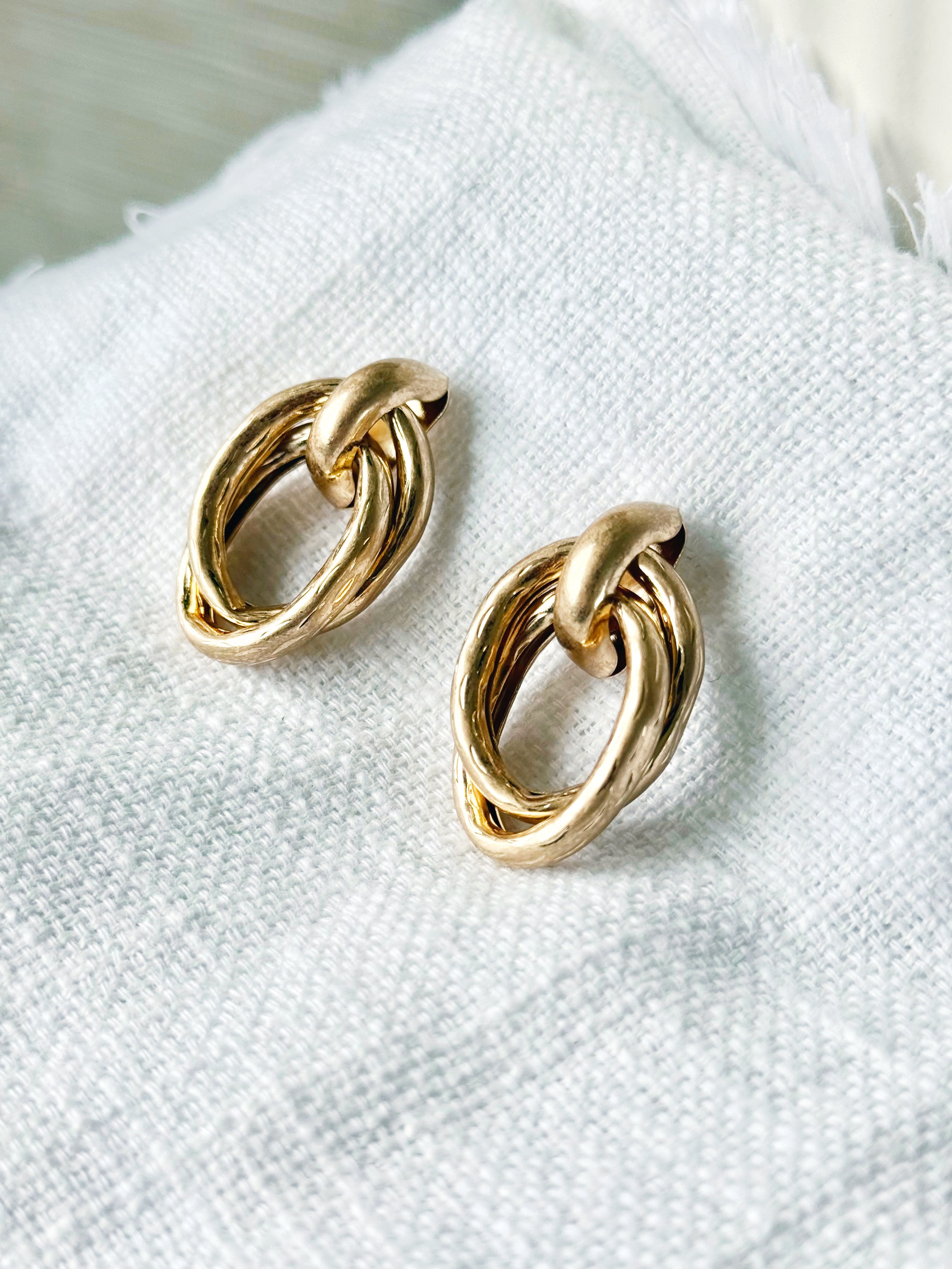 Matte Twisted Open Earrings - GOLD - willows clothing EARRINGS