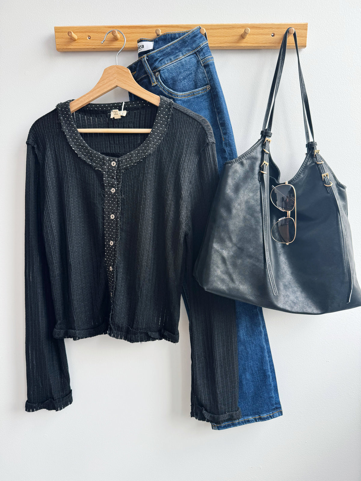 Mini Mouse Top - BLACK - willows clothing L/S SHIRT