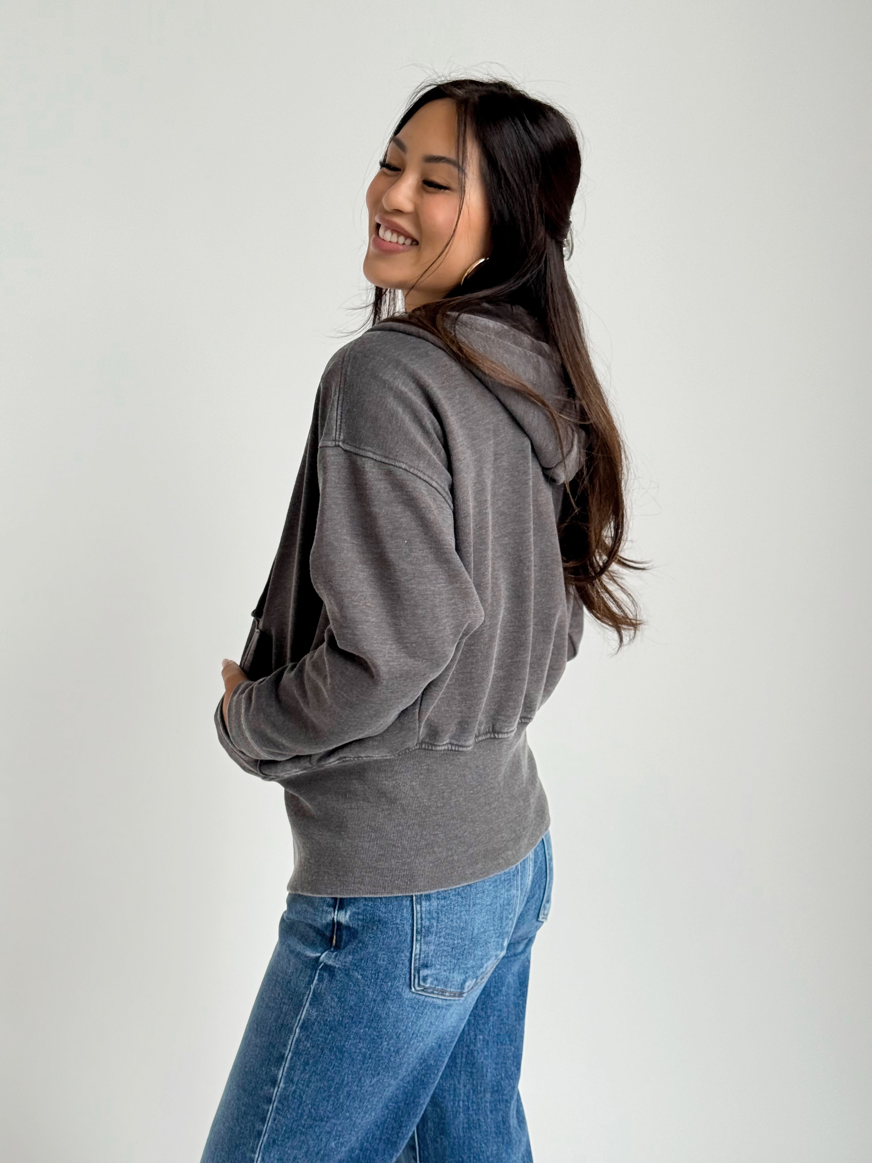 NorthWest Road Trip Zip Up - BLACK - willows clothing SWEATSHIRT