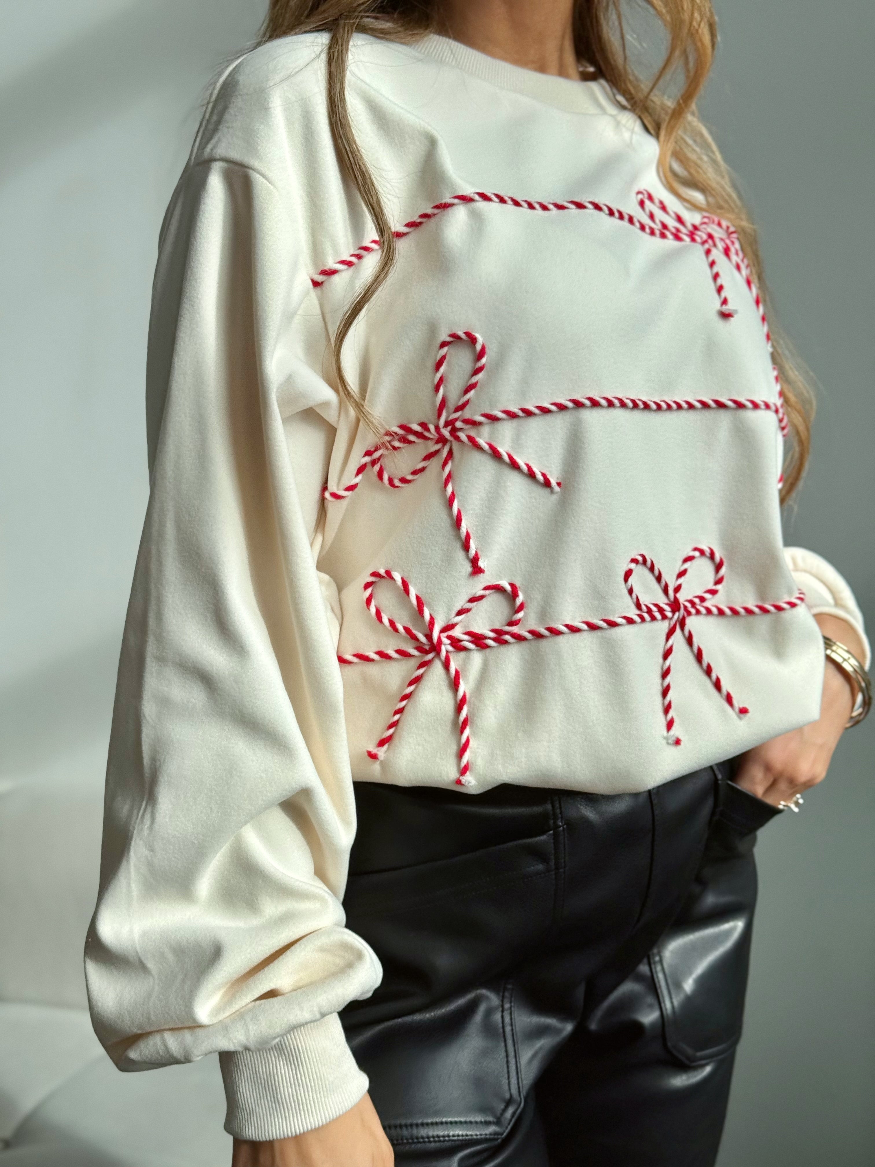 Peppermint Bows Sweatshirt - CREAM - willows clothing SWEATSHIRT