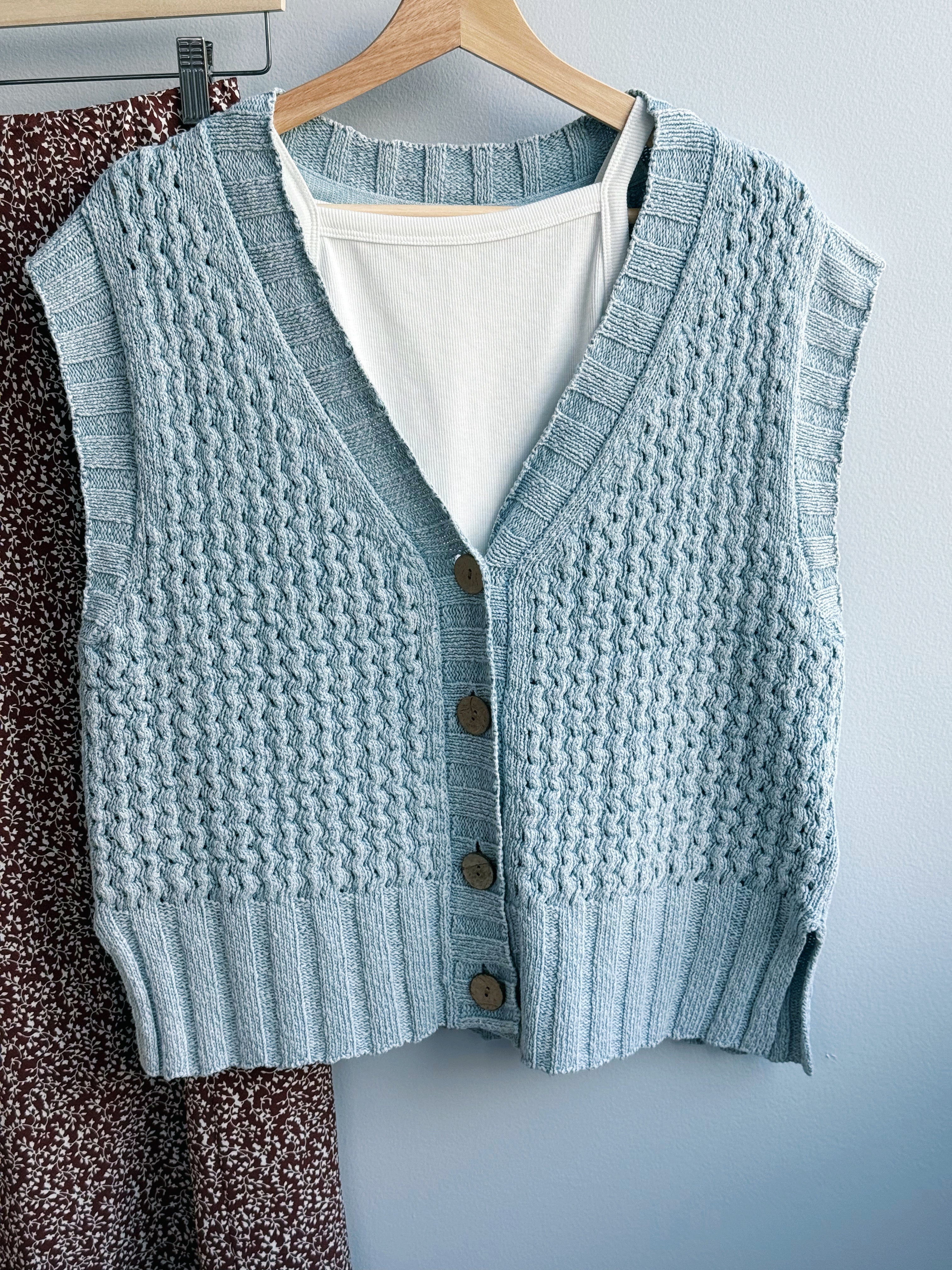 Sherwood Sweater Vest - WASHED DENIM BLUE - willows clothing SWEATER
