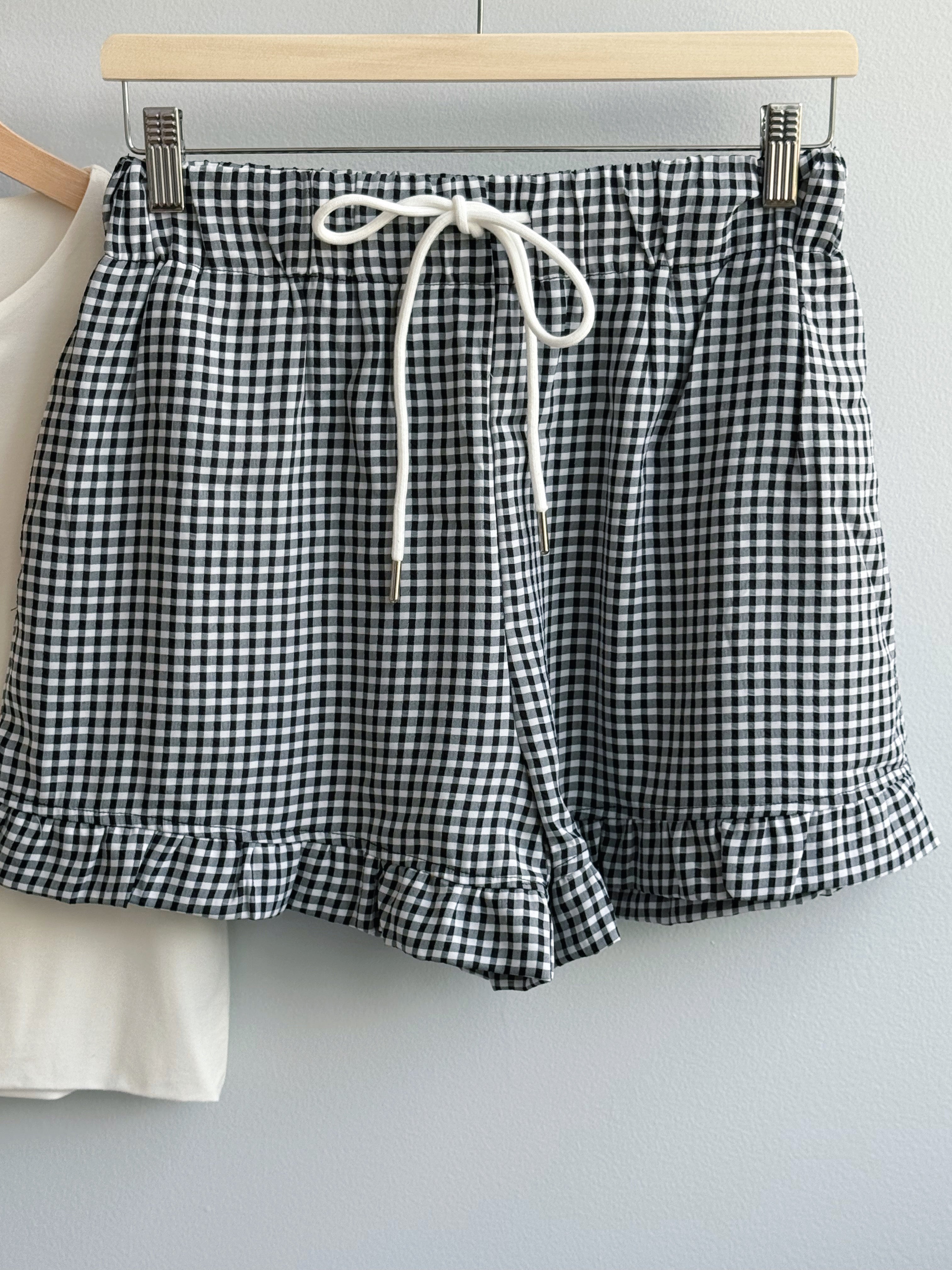 Sincerely Ruffle Shorts - BLACK - willows clothing SHORTS