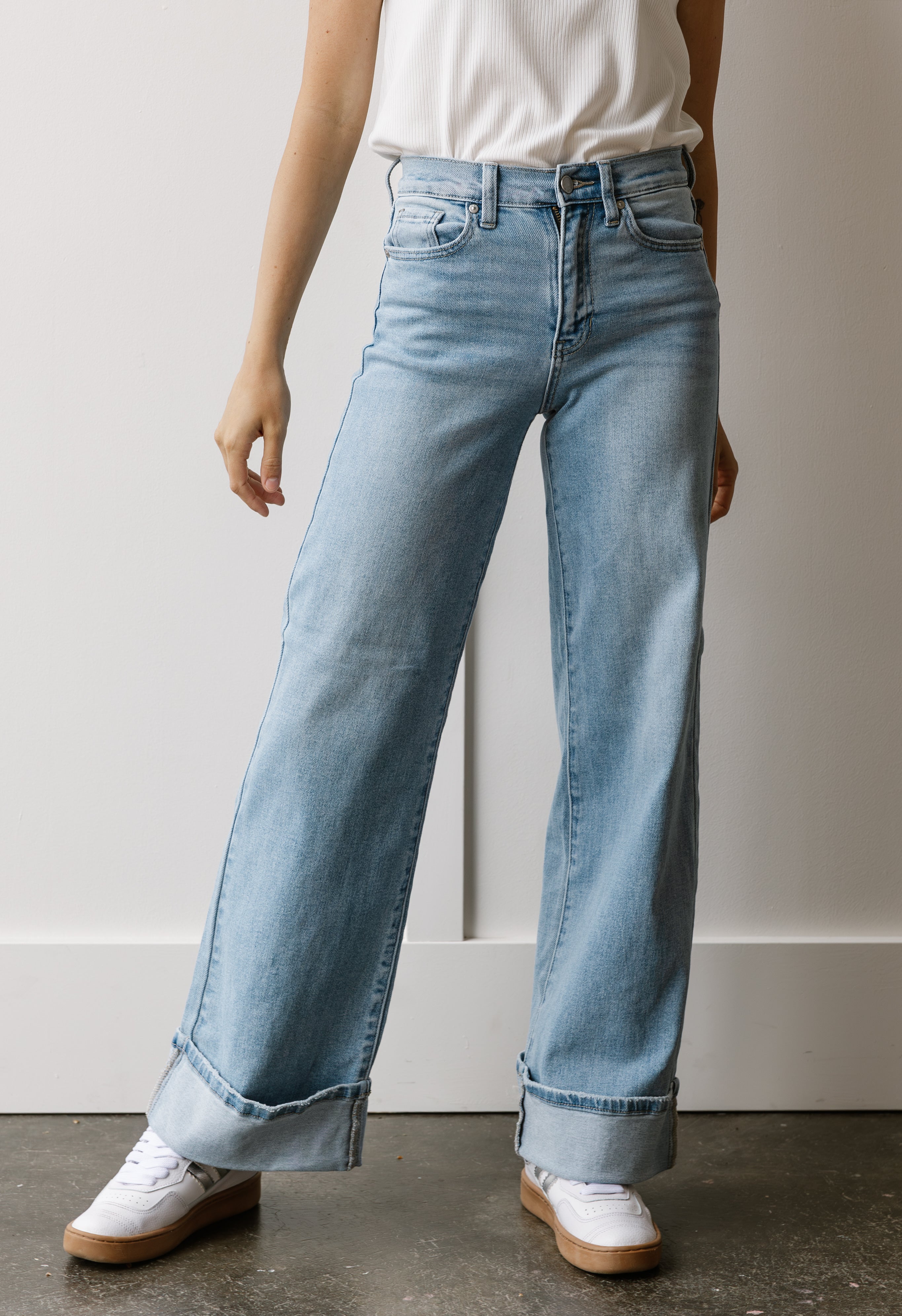 Sora Jeans - LIGHT DENIM - willows clothing WIDE LEG