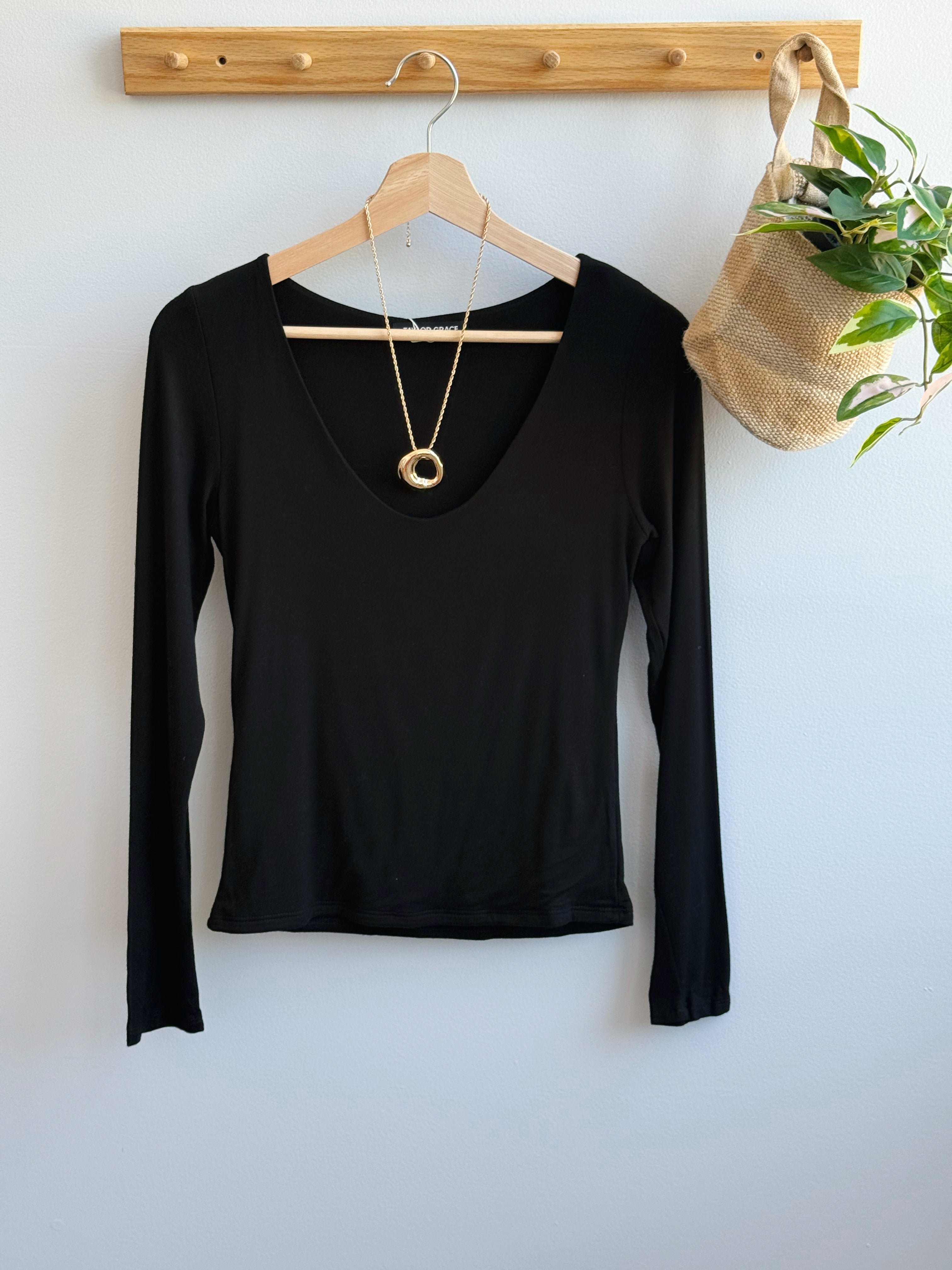 Taylor Grace Long Sleeve Top - BLACK - willows clothing L/S SHIRT