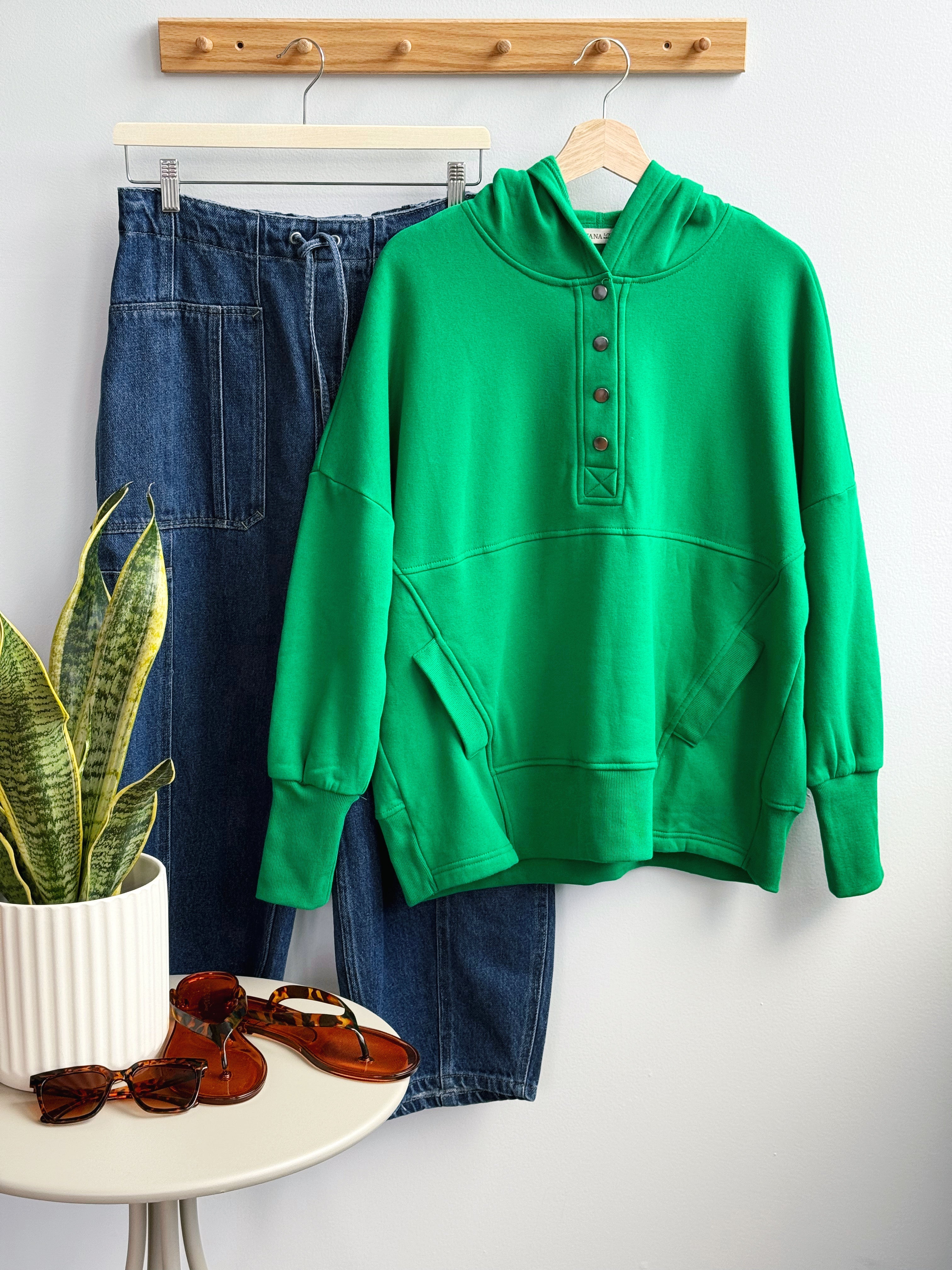 Thinking You Are Special Sweatshirt - KELLY GREEN - willows clothing SWEATSHIRT