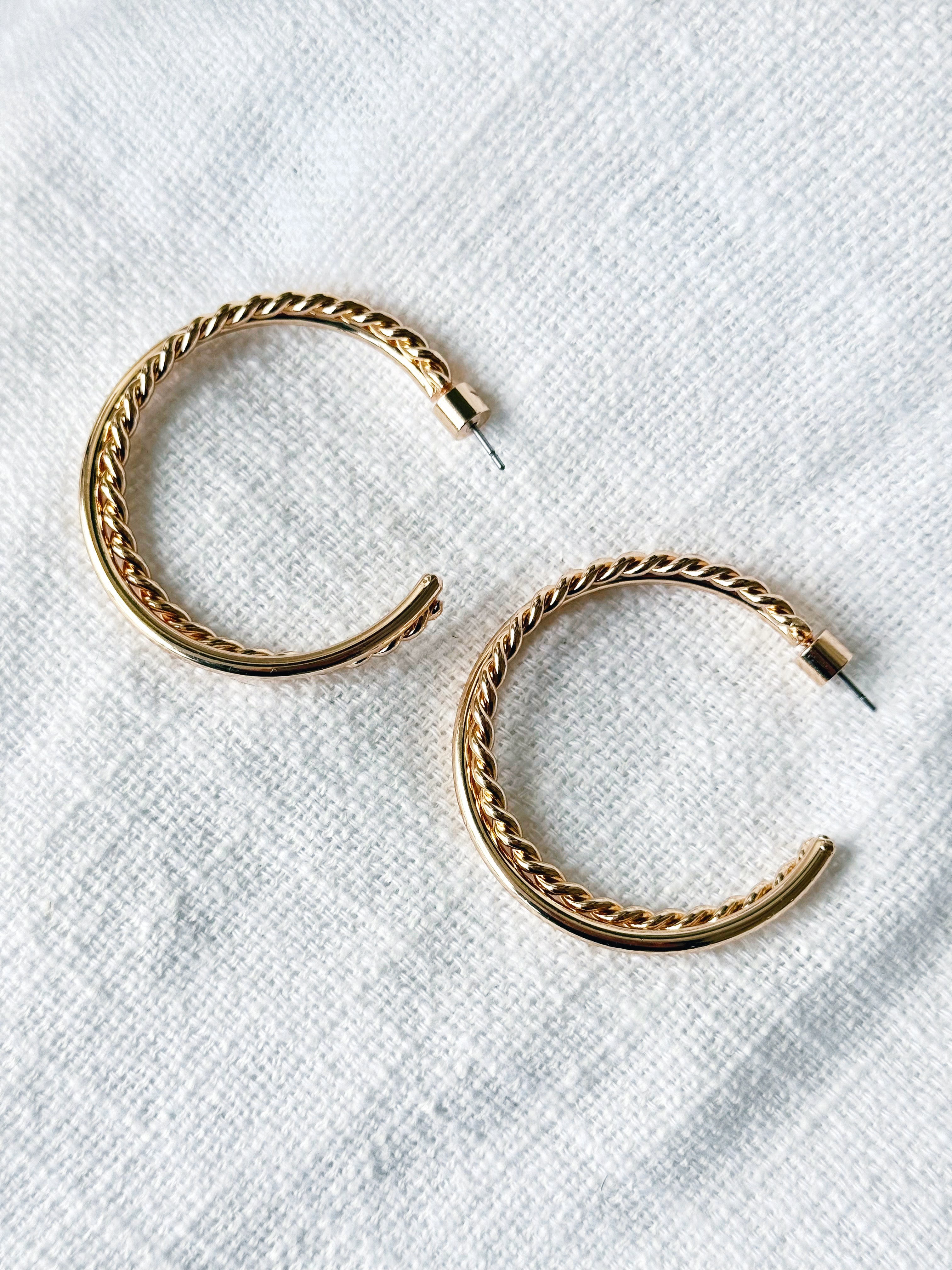 Twist Hoop Earrings - GOLD - willows clothing EARRINGS