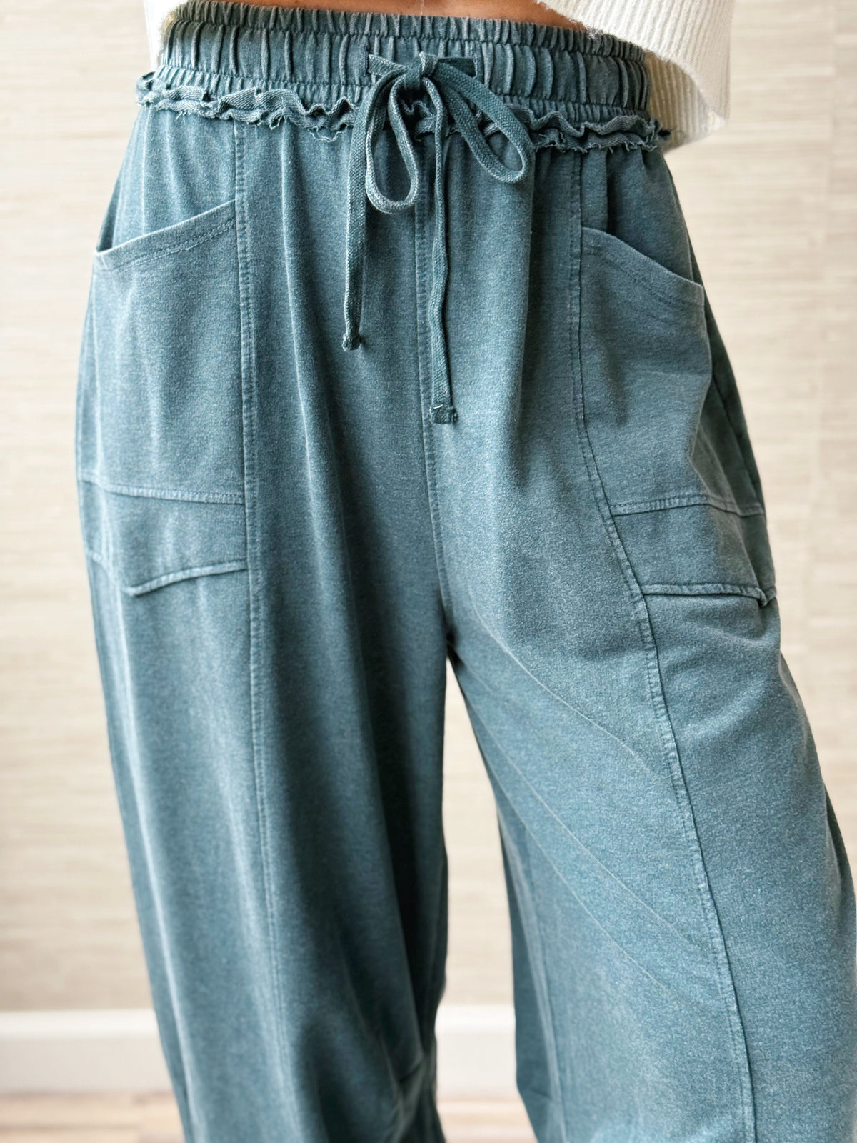 Weekend Barrel Sweatpants - DARK GREEN - willows clothing Sweatpants