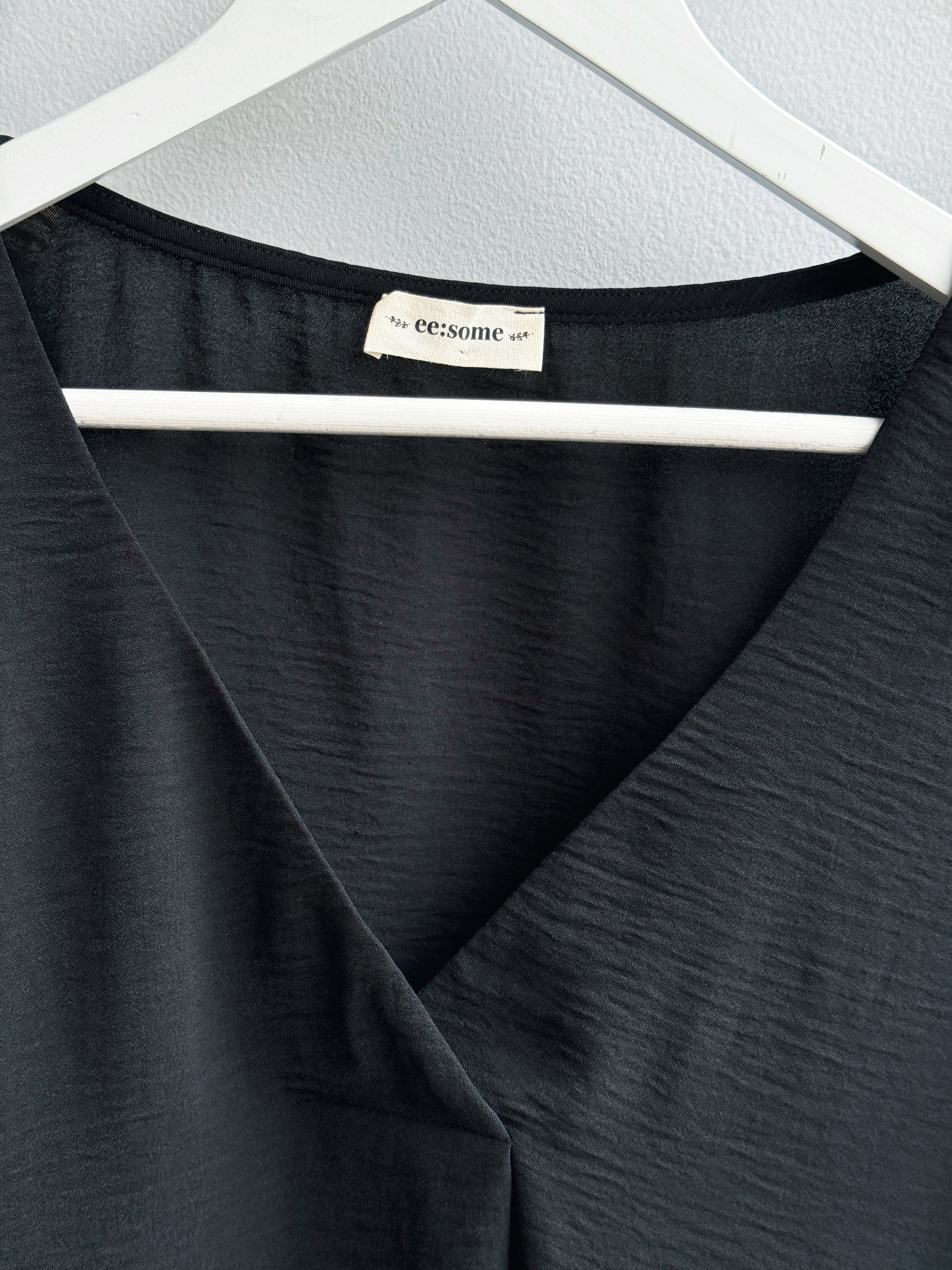 Wendy Blouse - BLACK - willows clothing BLOUSE