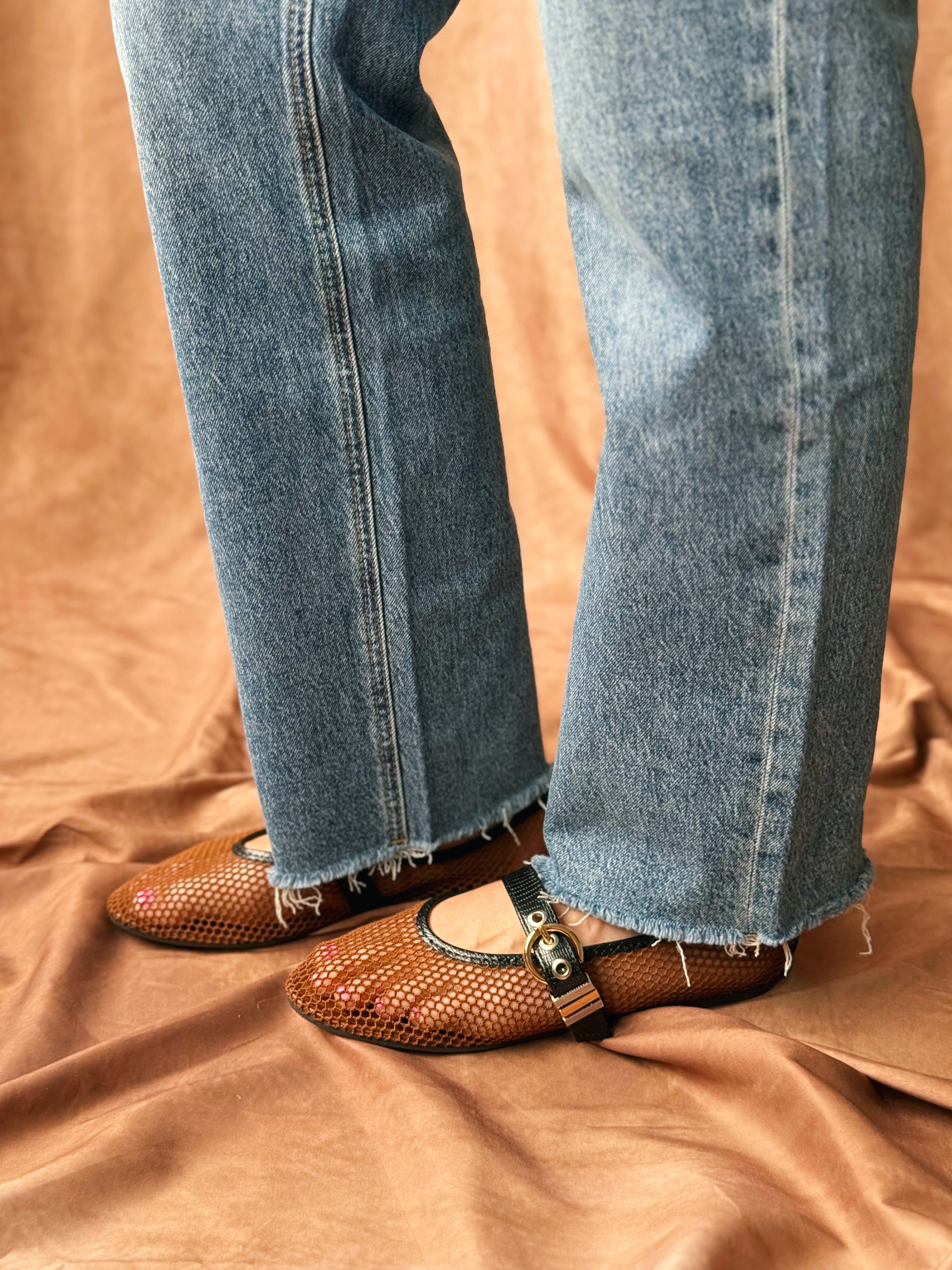[MICA] Pookie Straight Leg Jean - LIGHT INDIGO