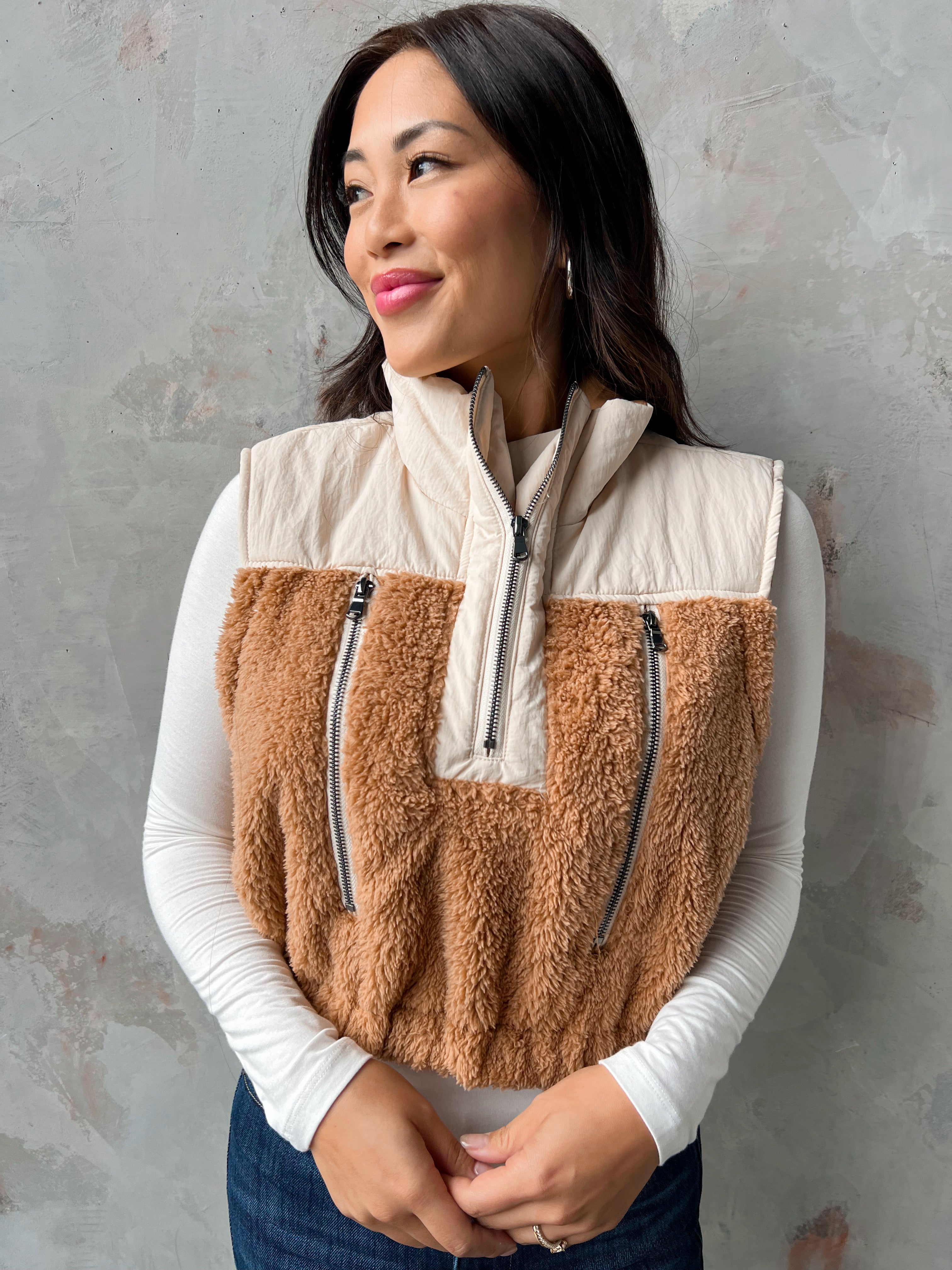 Wild Road Vest - TAUPE