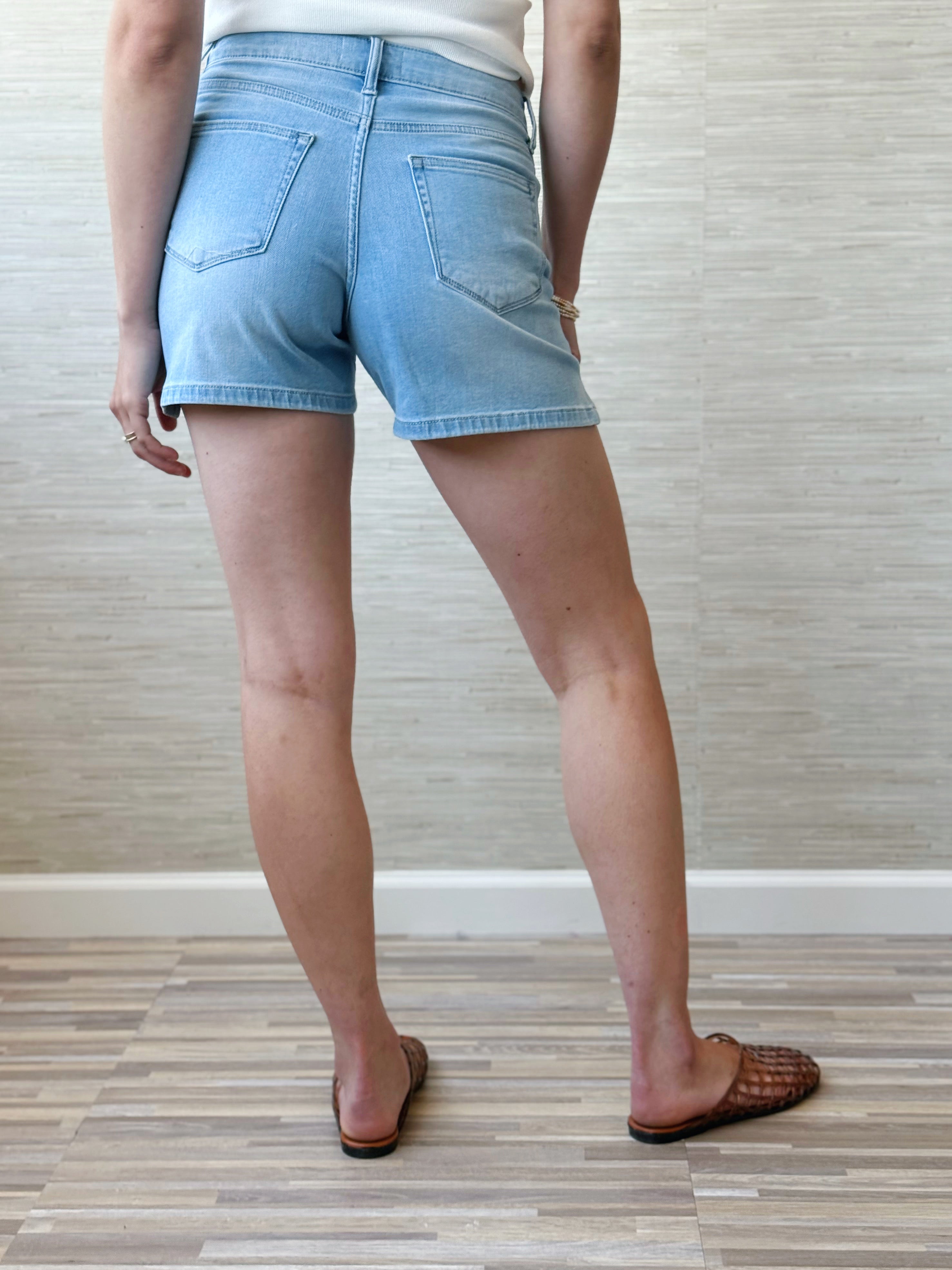 [JBD] Smith Denim Shorts - LIGHT DENIM