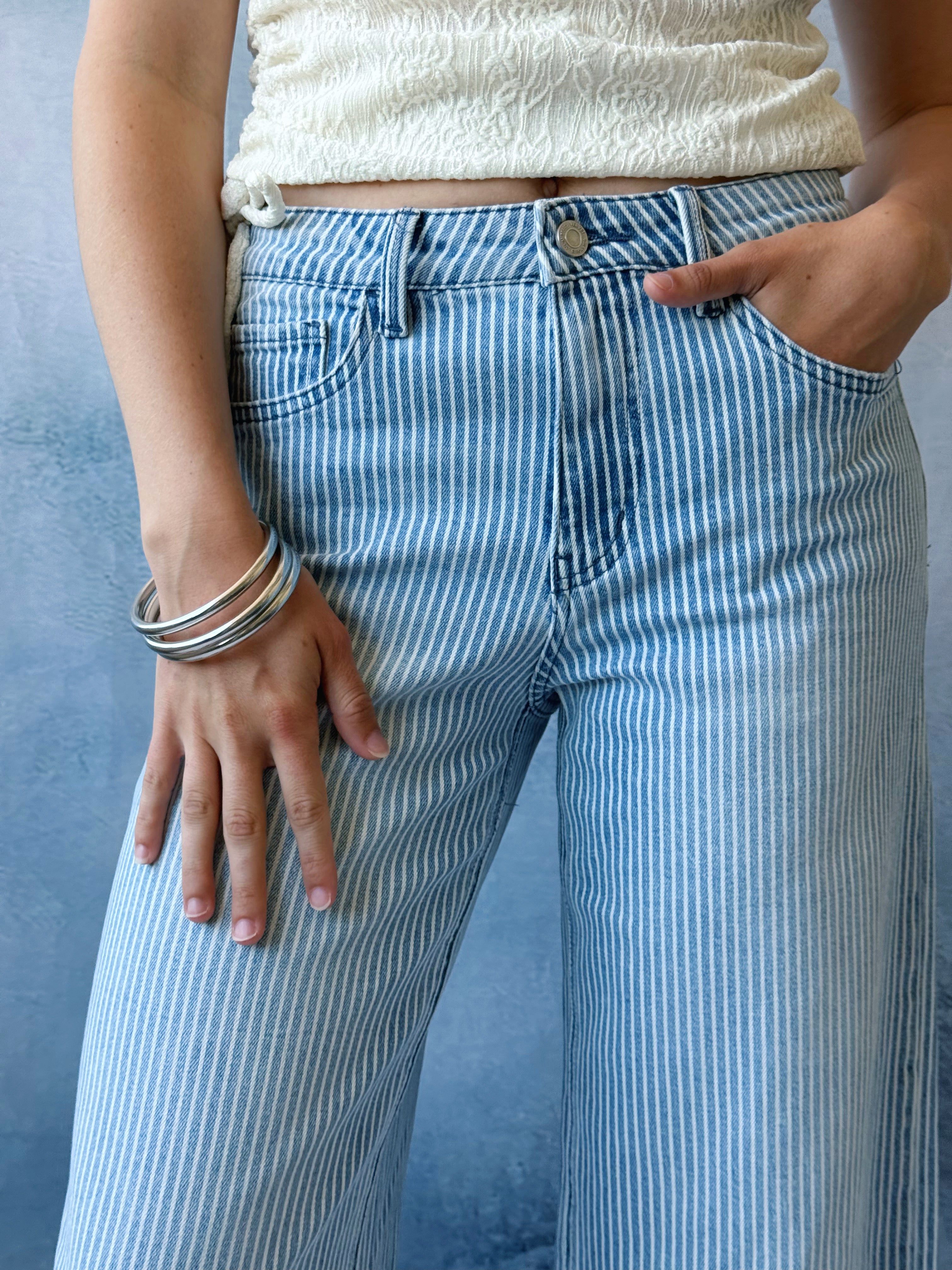 [VERVET] Ollie Jean - STRIPE